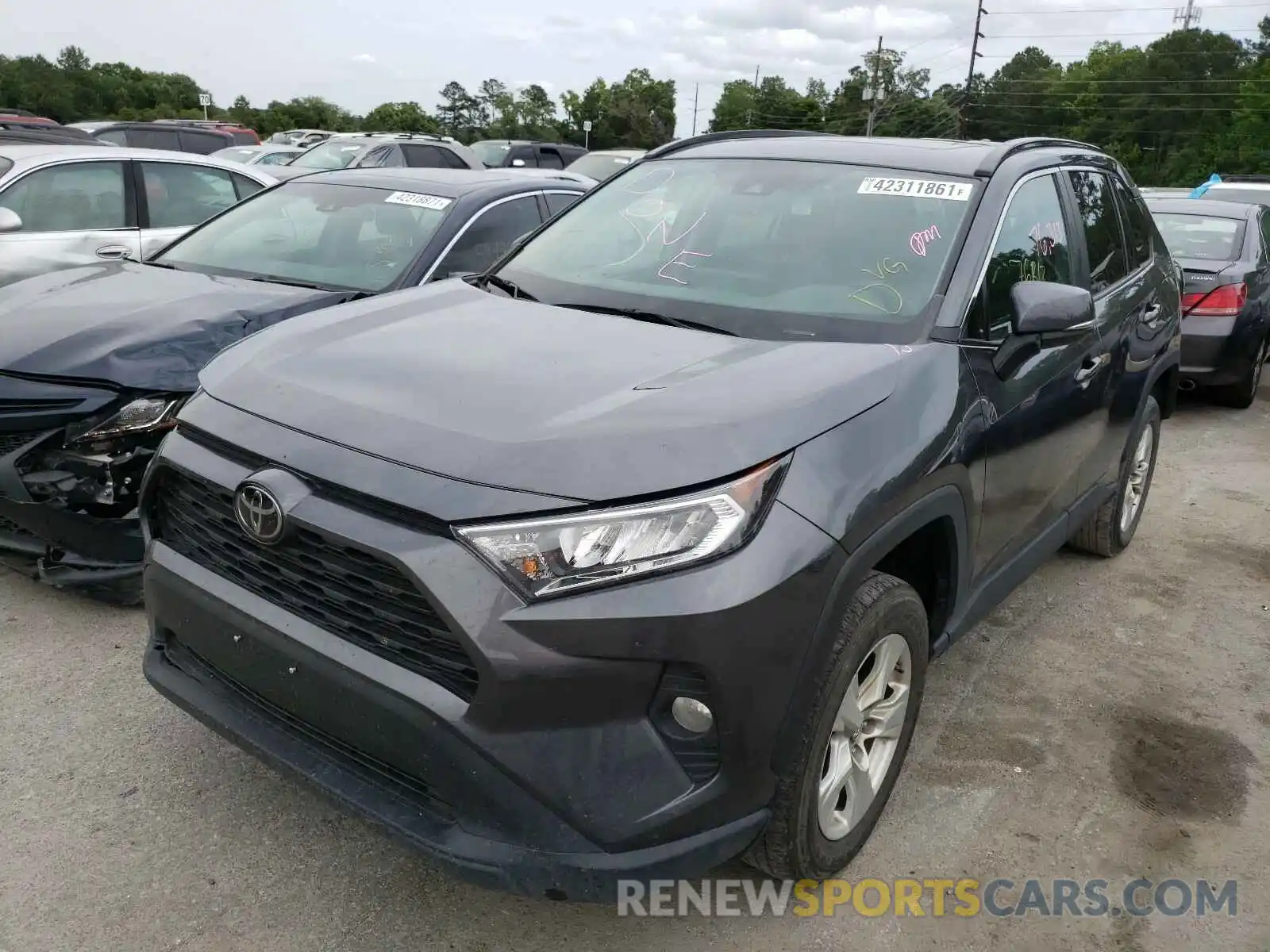 2 Photograph of a damaged car 2T3P1RFV2KC014520 TOYOTA RAV4 2019