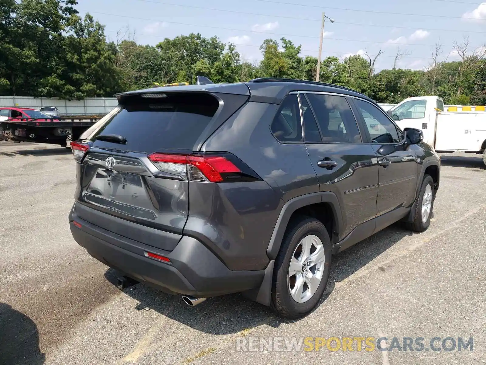 4 Photograph of a damaged car 2T3P1RFV2KC015294 TOYOTA RAV4 2019