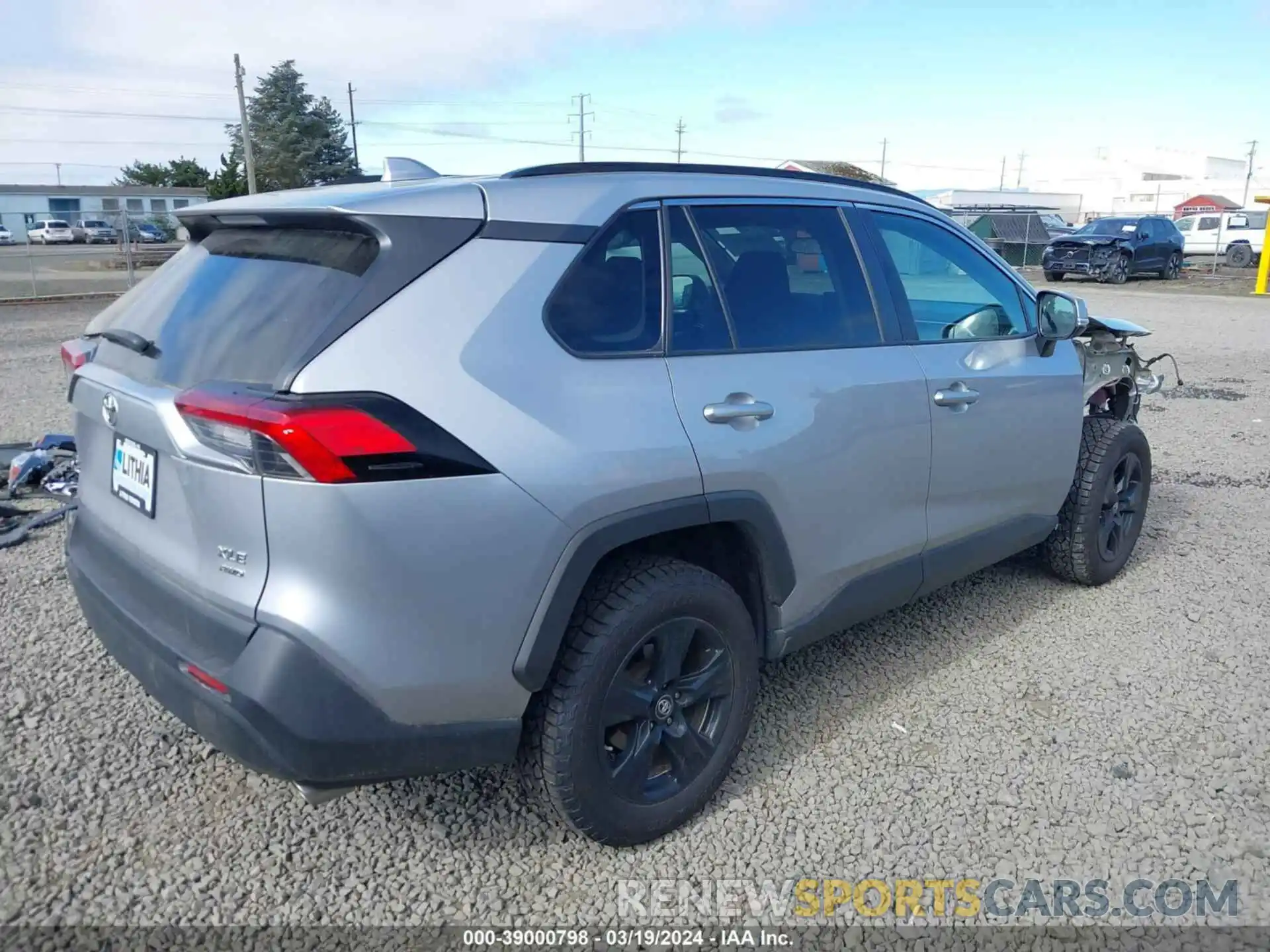 4 Photograph of a damaged car 2T3P1RFV2KC019720 TOYOTA RAV4 2019