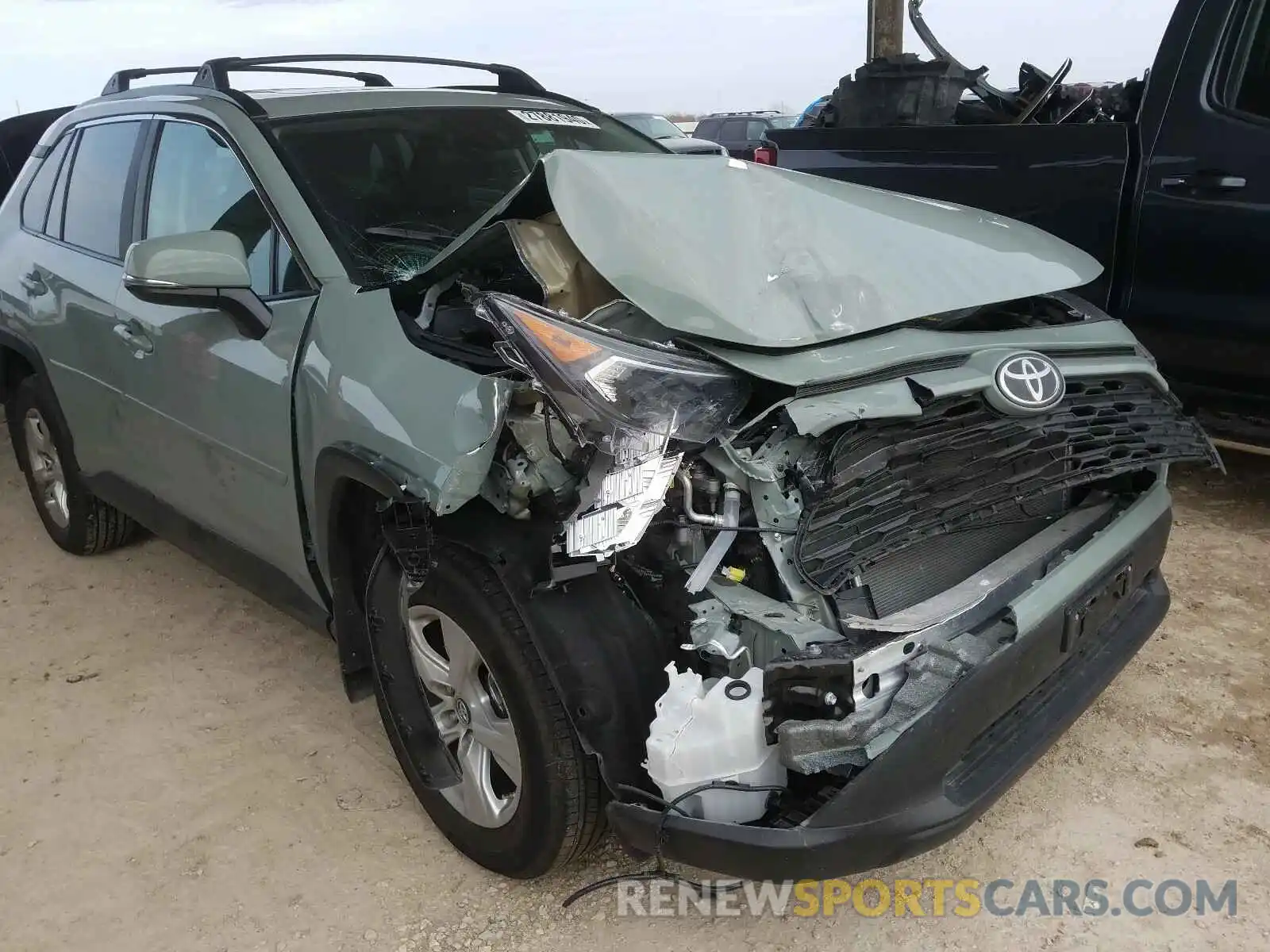 9 Photograph of a damaged car 2T3P1RFV2KC020298 TOYOTA RAV4 2019