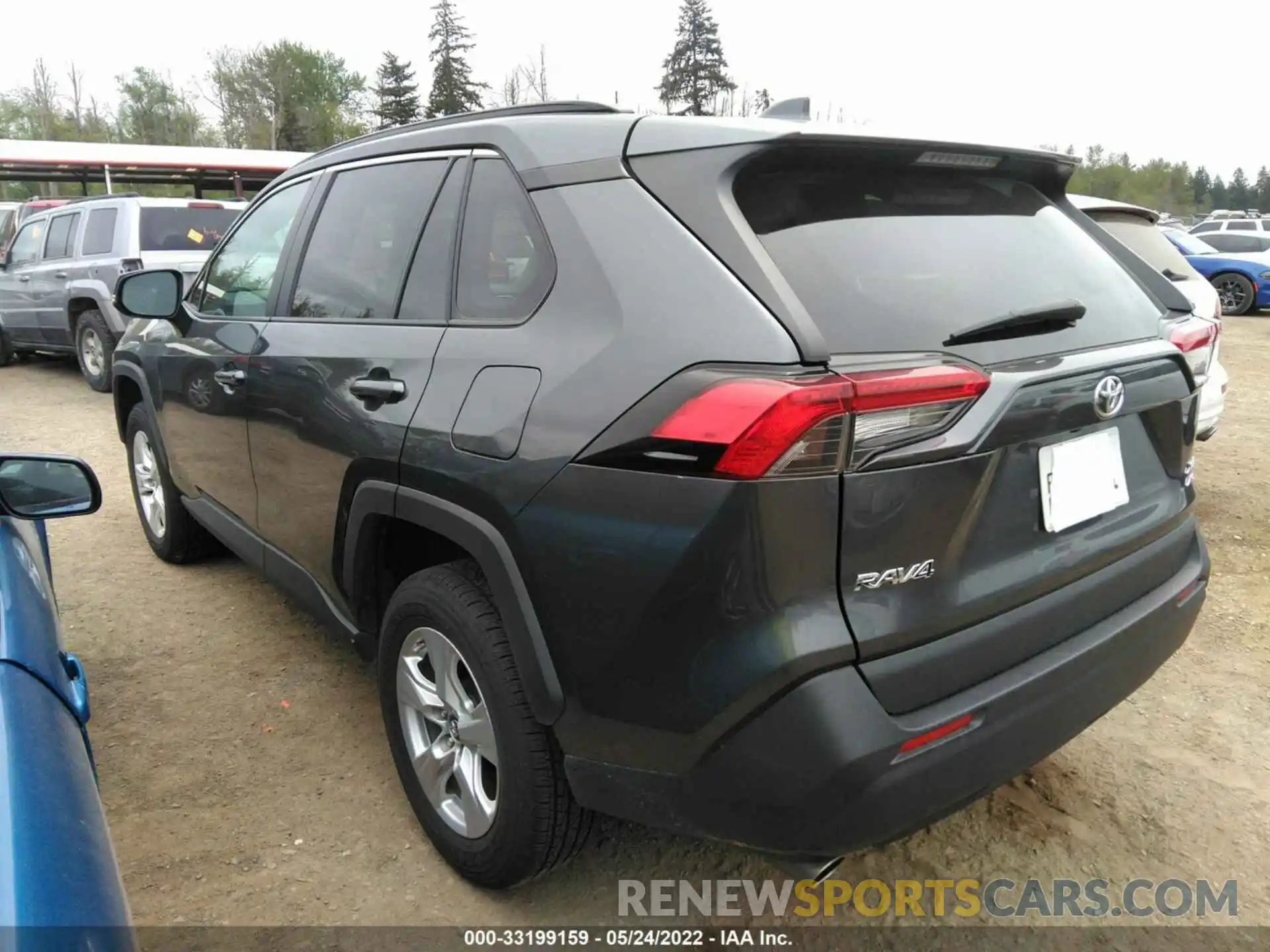 3 Photograph of a damaged car 2T3P1RFV2KC023752 TOYOTA RAV4 2019