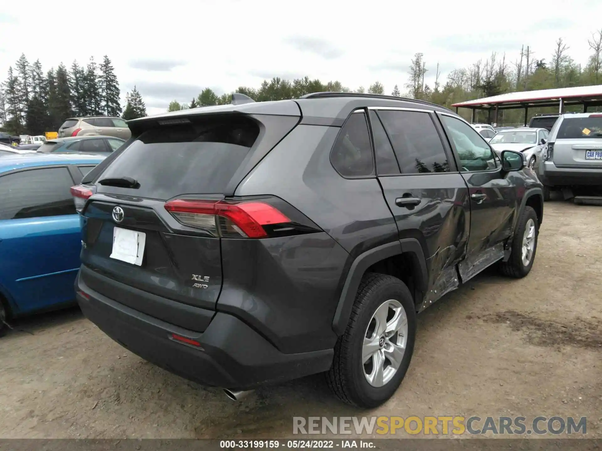 4 Photograph of a damaged car 2T3P1RFV2KC023752 TOYOTA RAV4 2019