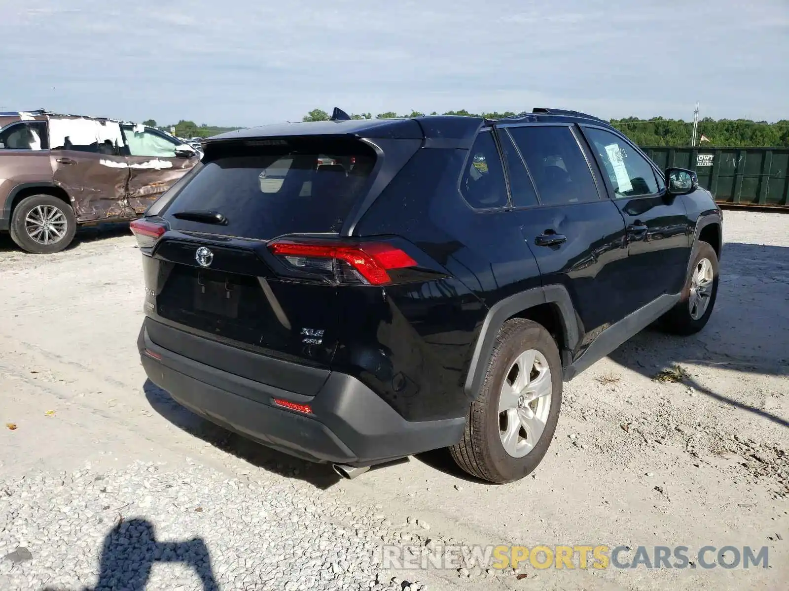 4 Фотография поврежденного автомобиля 2T3P1RFV2KC024092 TOYOTA RAV4 2019