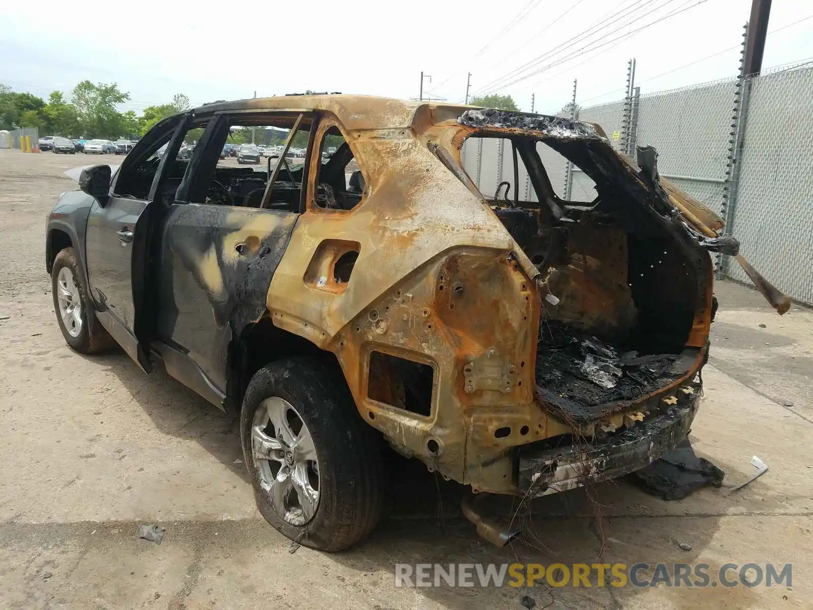 3 Photograph of a damaged car 2T3P1RFV2KC060235 TOYOTA RAV4 2019