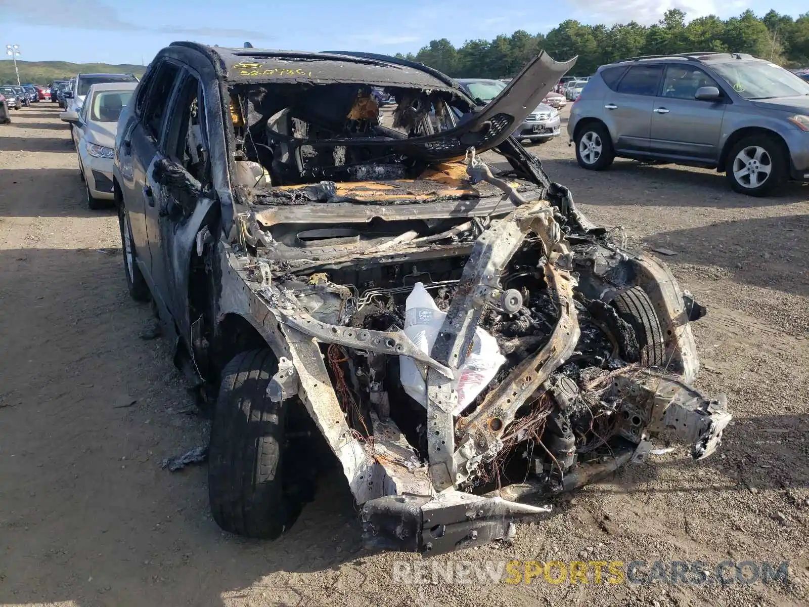 9 Photograph of a damaged car 2T3P1RFV2KC060624 TOYOTA RAV4 2019