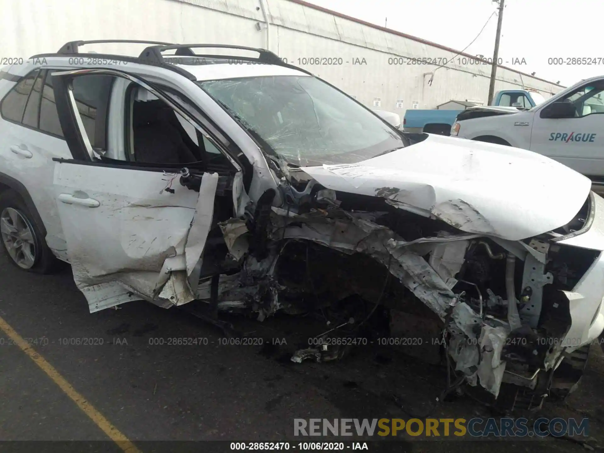 6 Photograph of a damaged car 2T3P1RFV2KW018792 TOYOTA RAV4 2019