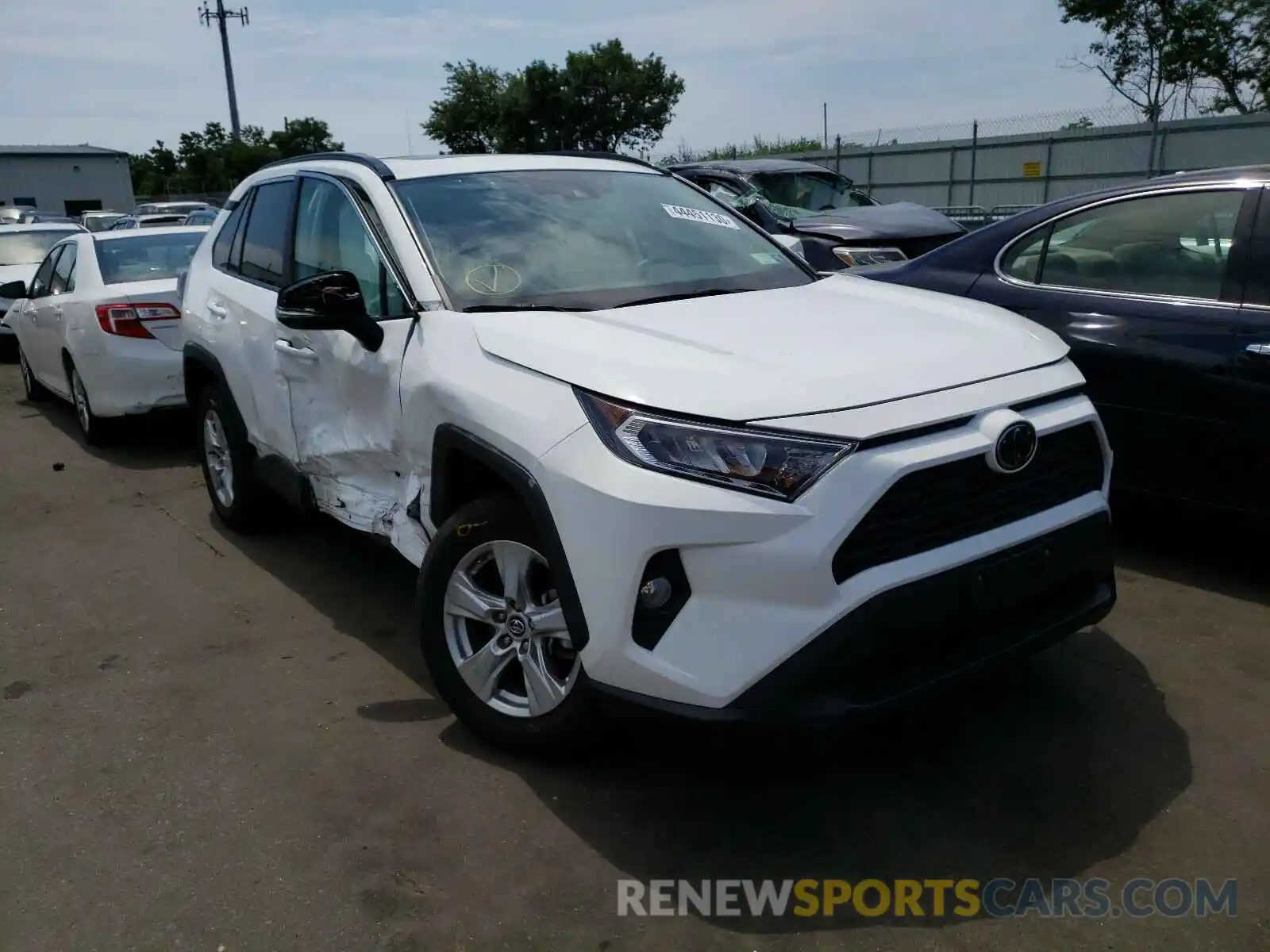 1 Photograph of a damaged car 2T3P1RFV2KW022955 TOYOTA RAV4 2019