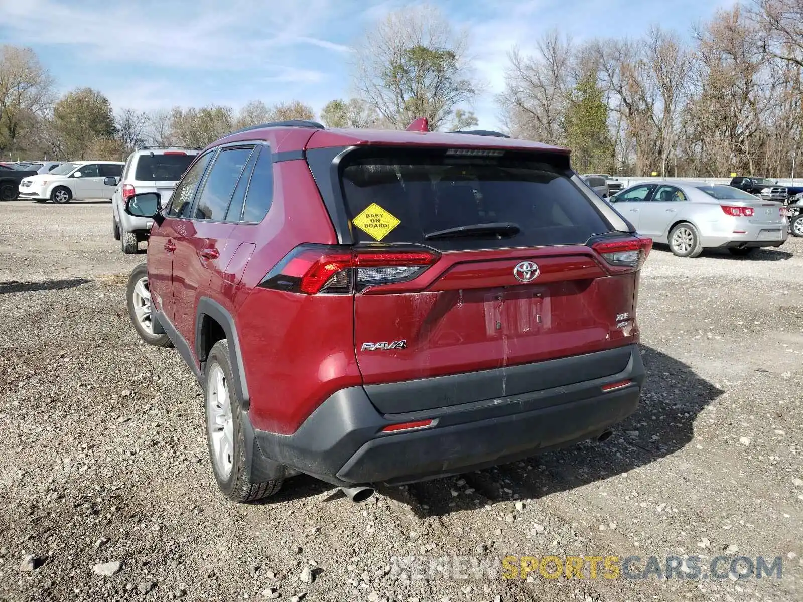 3 Photograph of a damaged car 2T3P1RFV2KW033860 TOYOTA RAV4 2019