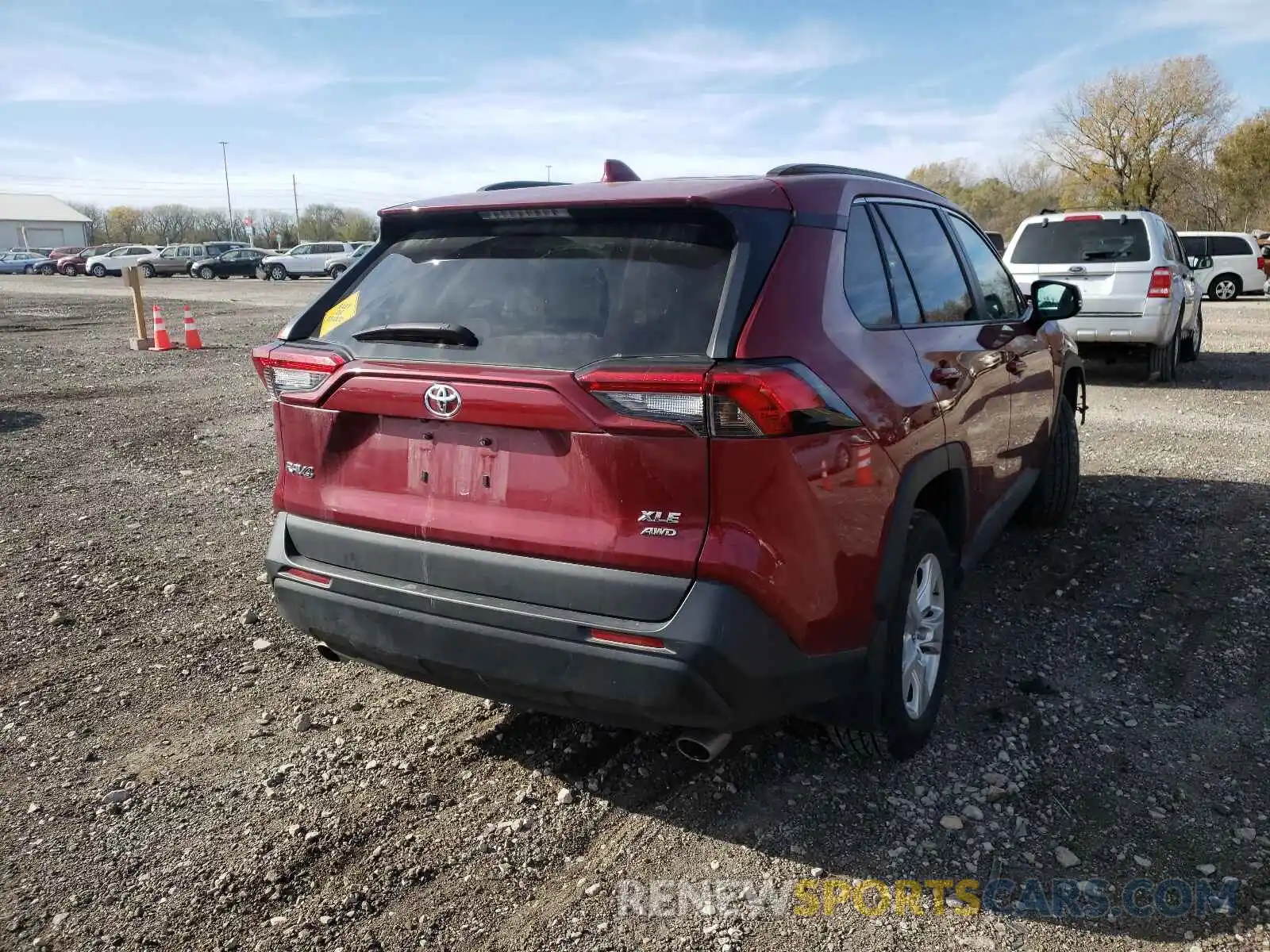 4 Photograph of a damaged car 2T3P1RFV2KW033860 TOYOTA RAV4 2019