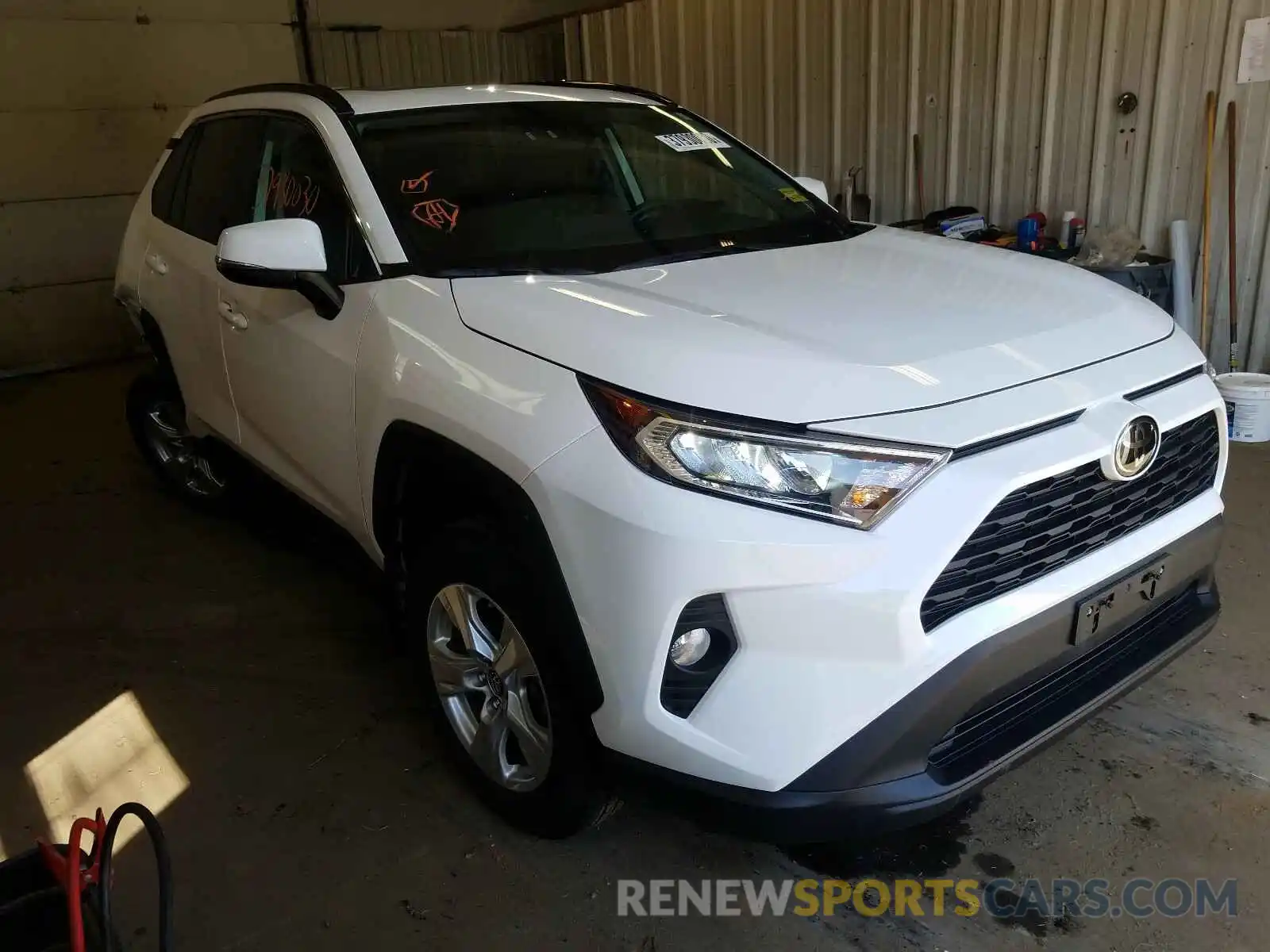 1 Photograph of a damaged car 2T3P1RFV2KW036001 TOYOTA RAV4 2019