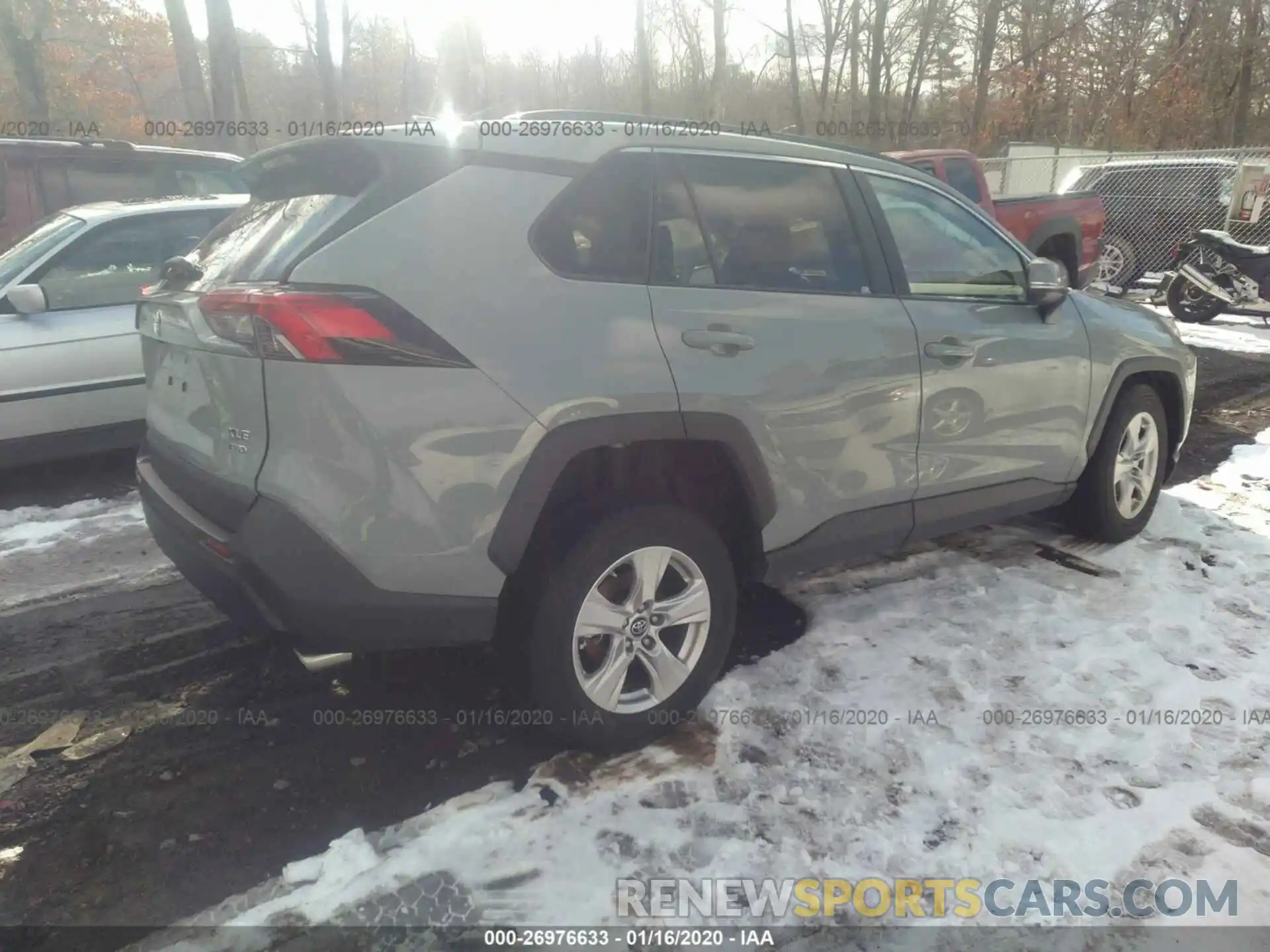 4 Photograph of a damaged car 2T3P1RFV2KW046091 TOYOTA RAV4 2019