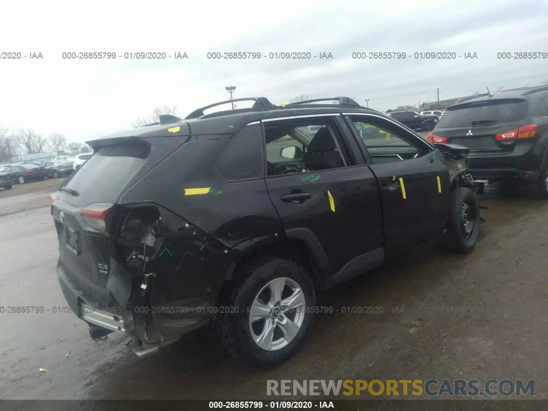 4 Photograph of a damaged car 2T3P1RFV2KW067023 TOYOTA RAV4 2019