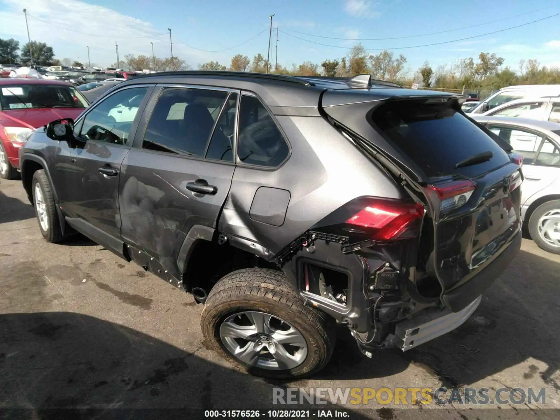 3 Фотография поврежденного автомобиля 2T3P1RFV2KW068141 TOYOTA RAV4 2019