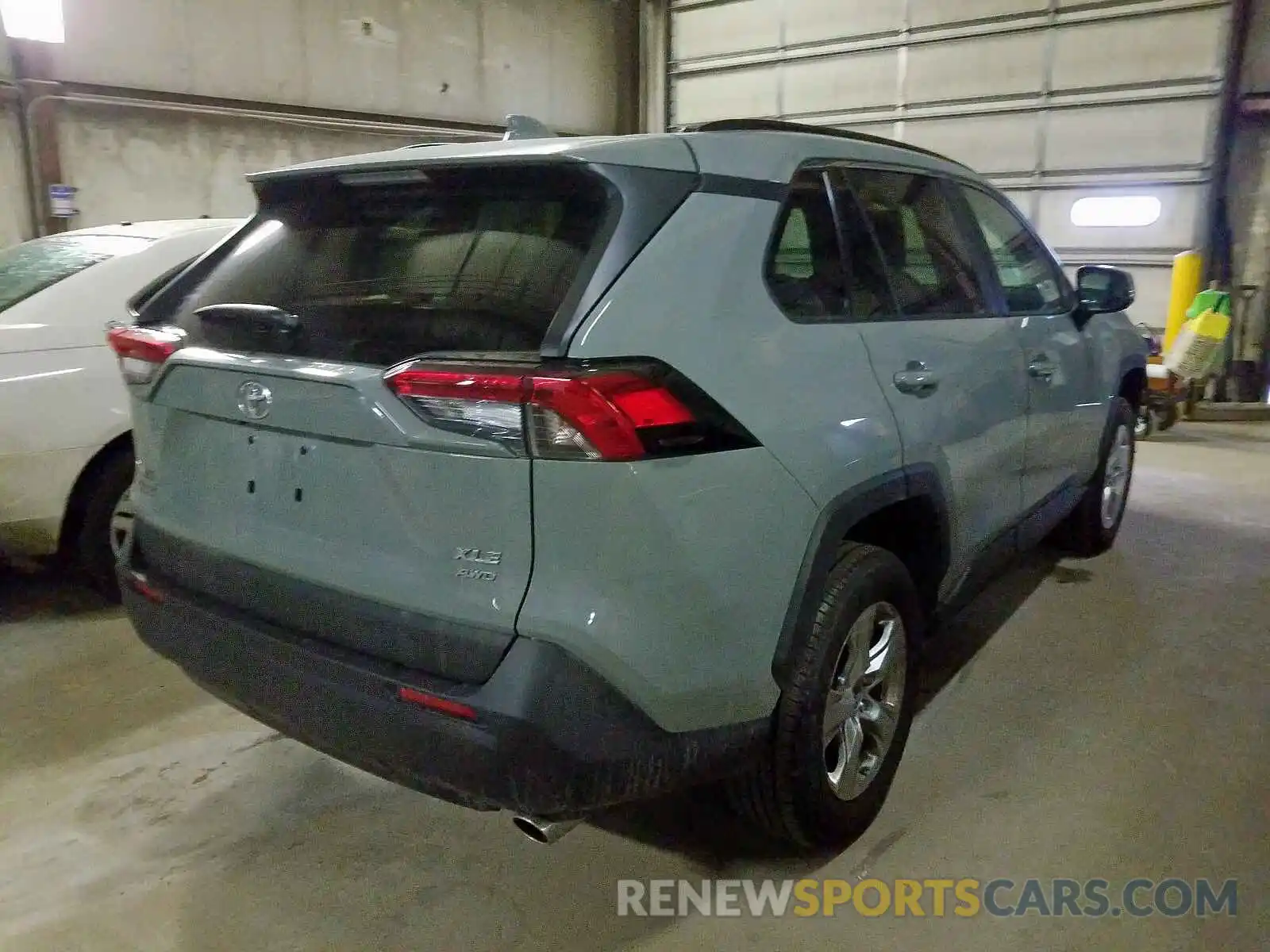 4 Photograph of a damaged car 2T3P1RFV2KW073730 TOYOTA RAV4 2019