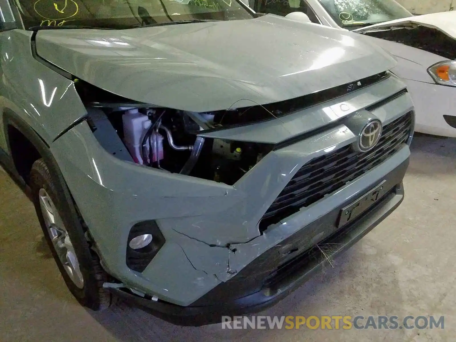 9 Photograph of a damaged car 2T3P1RFV2KW073730 TOYOTA RAV4 2019