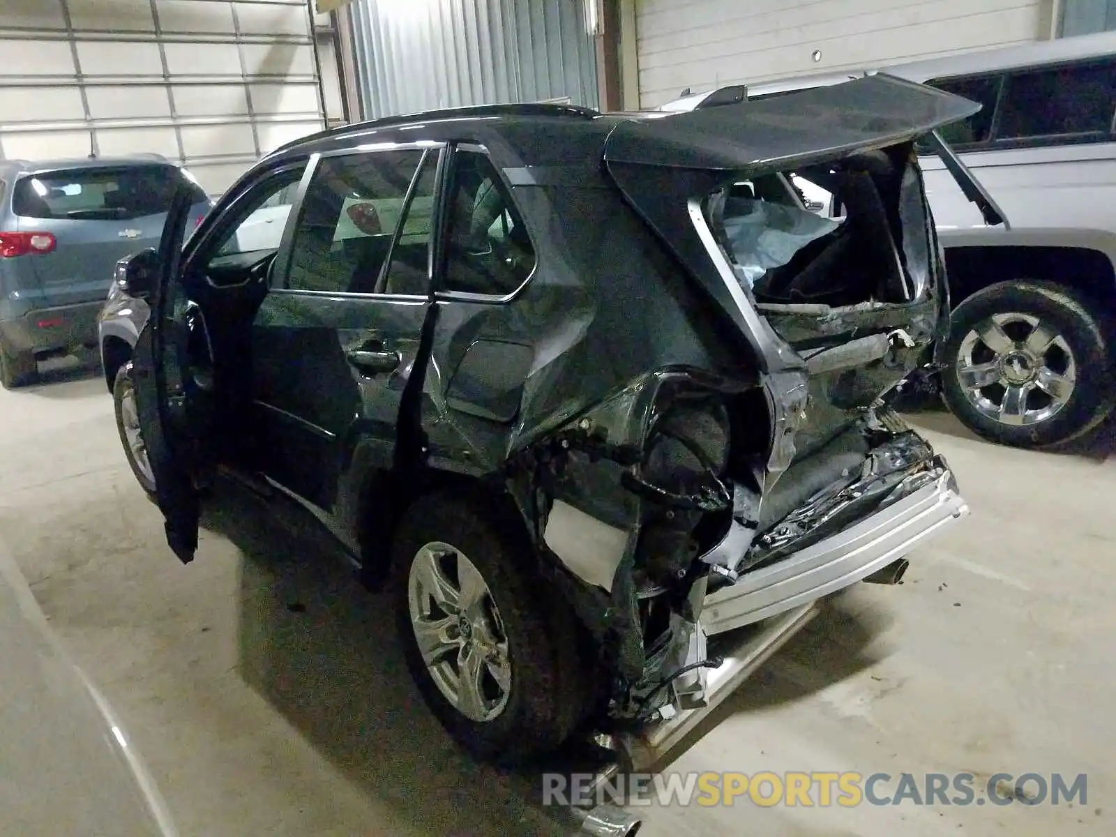 3 Photograph of a damaged car 2T3P1RFV2KW081553 TOYOTA RAV4 2019