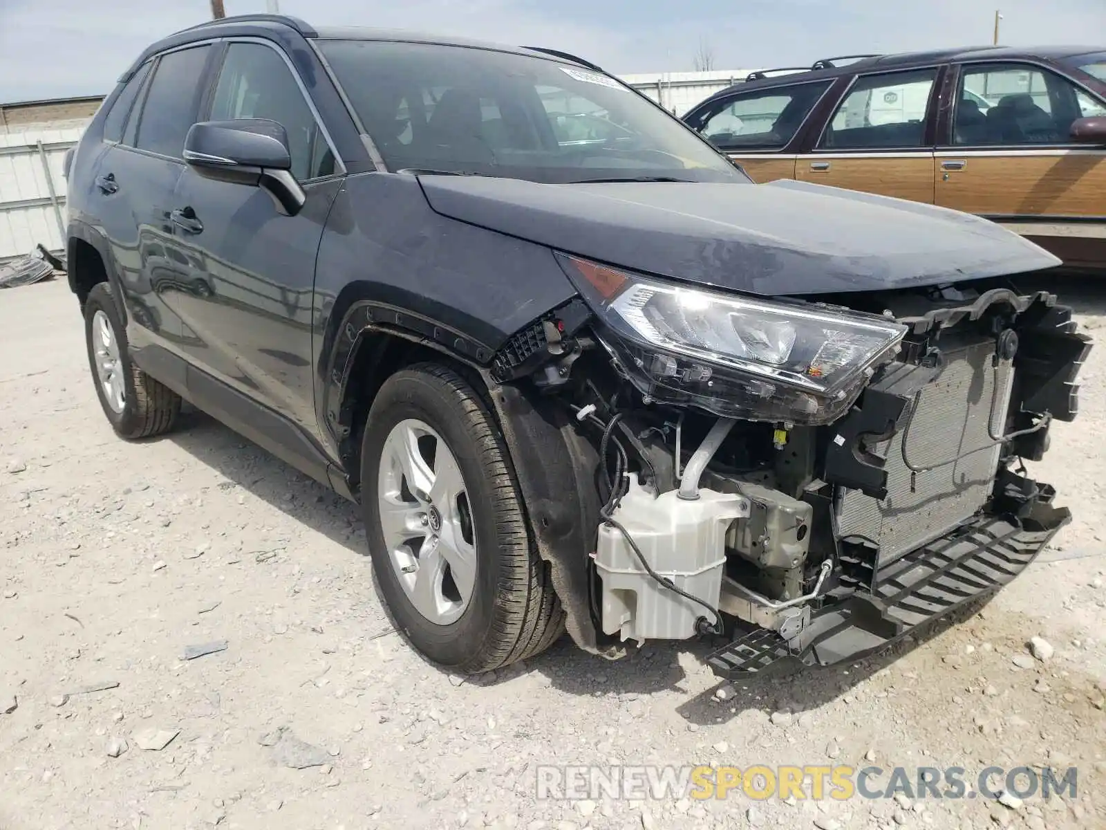 1 Photograph of a damaged car 2T3P1RFV2KW082914 TOYOTA RAV4 2019