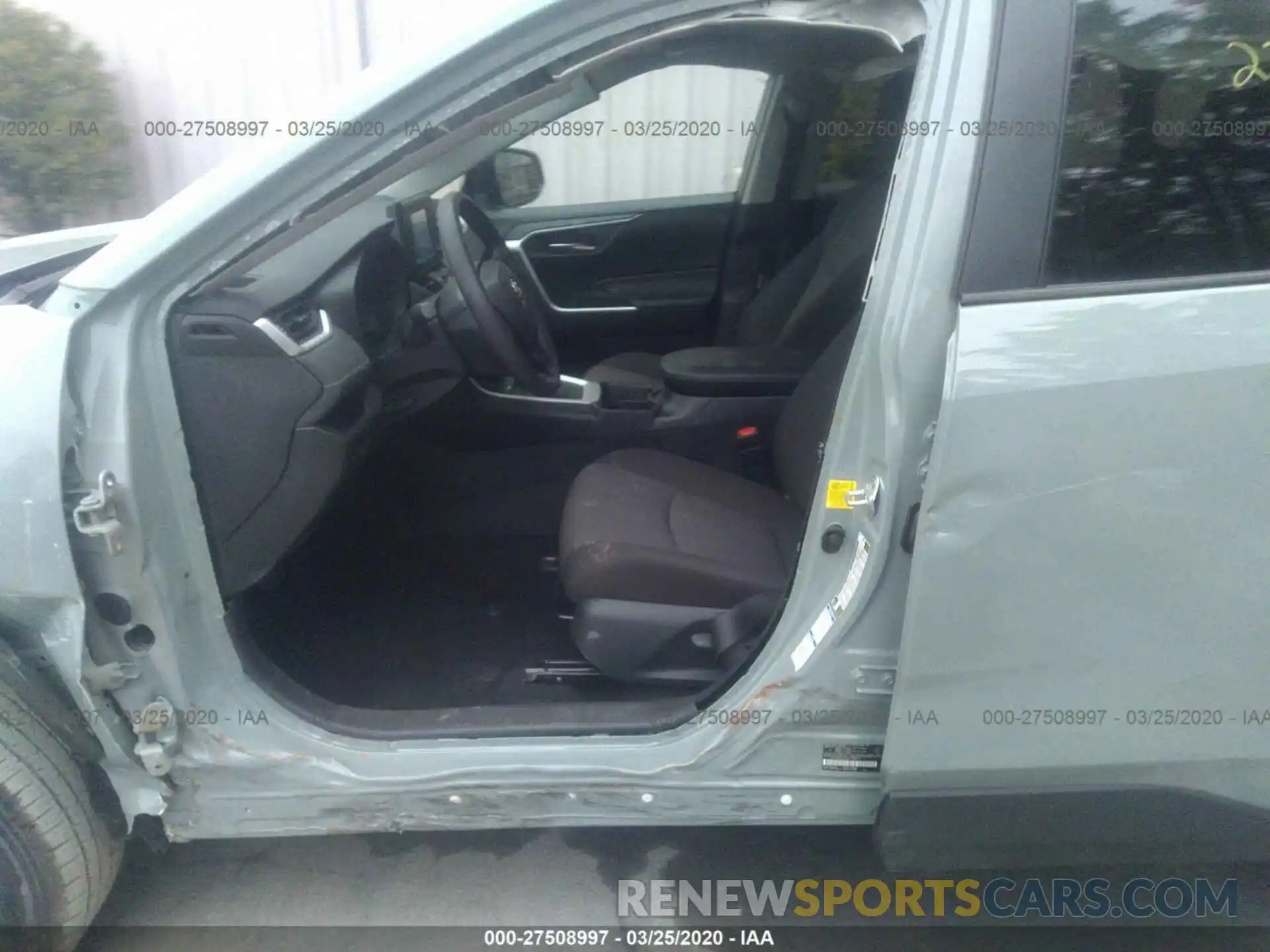 6 Фотография поврежденного автомобиля 2T3P1RFV3KC002635 TOYOTA RAV4 2019