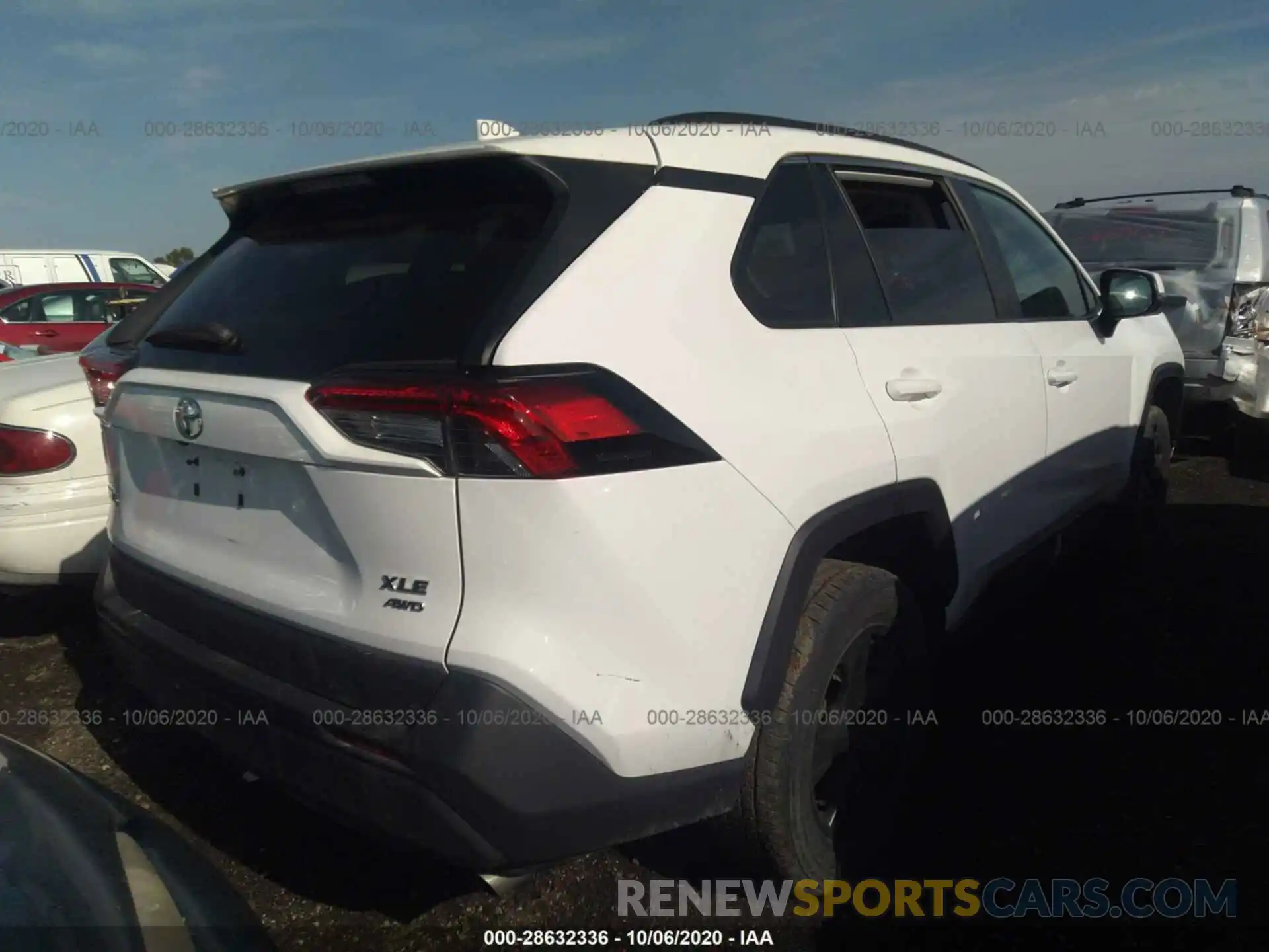 4 Photograph of a damaged car 2T3P1RFV3KC003459 TOYOTA RAV4 2019