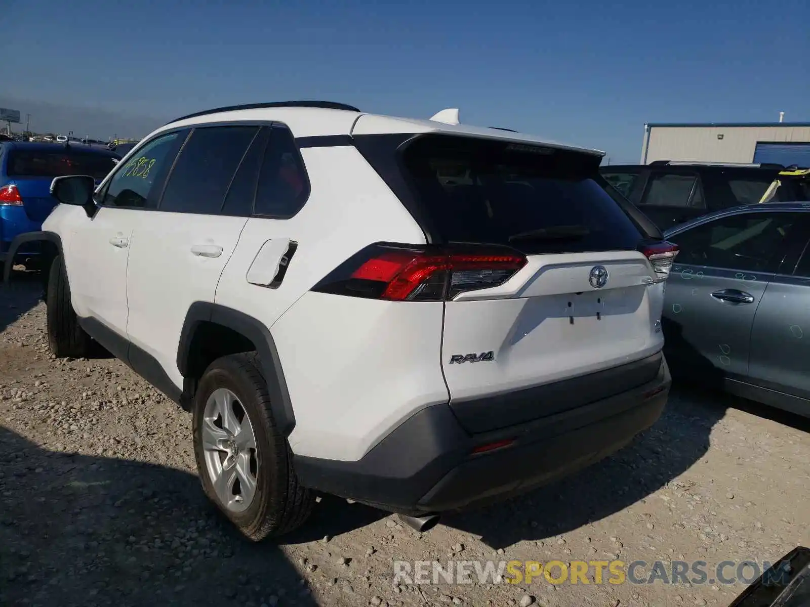 3 Photograph of a damaged car 2T3P1RFV3KC004269 TOYOTA RAV4 2019