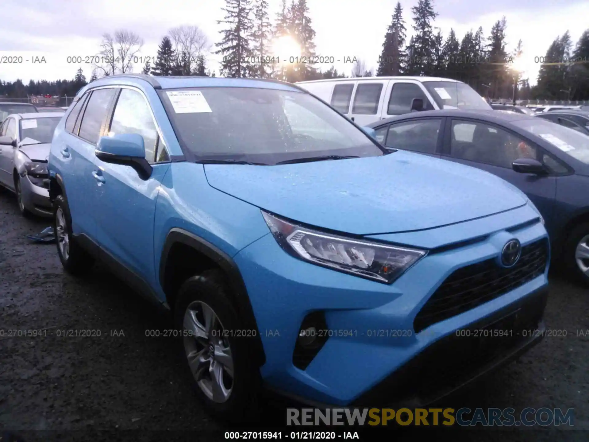 1 Фотография поврежденного автомобиля 2T3P1RFV3KC007382 TOYOTA RAV4 2019