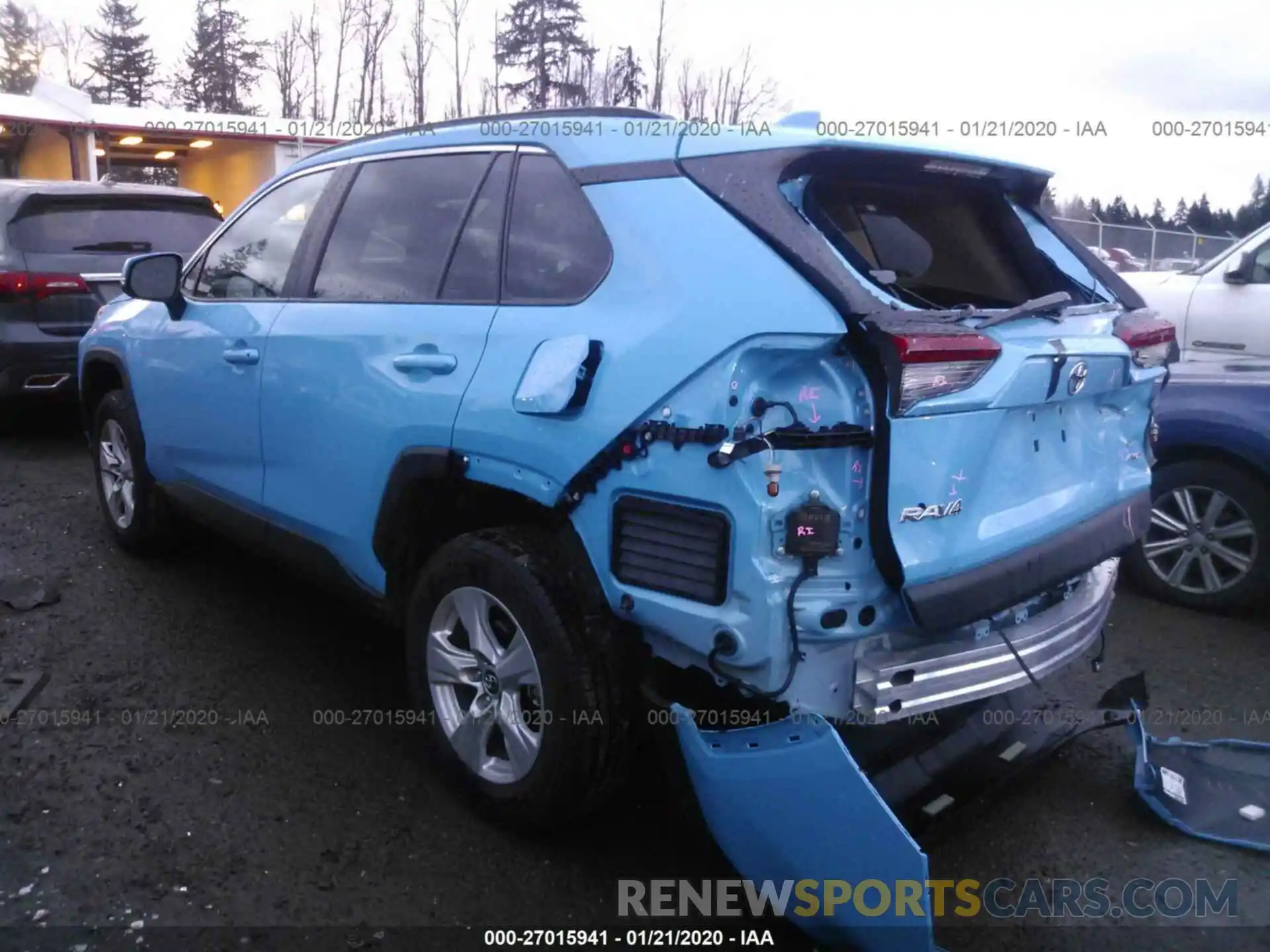 3 Фотография поврежденного автомобиля 2T3P1RFV3KC007382 TOYOTA RAV4 2019