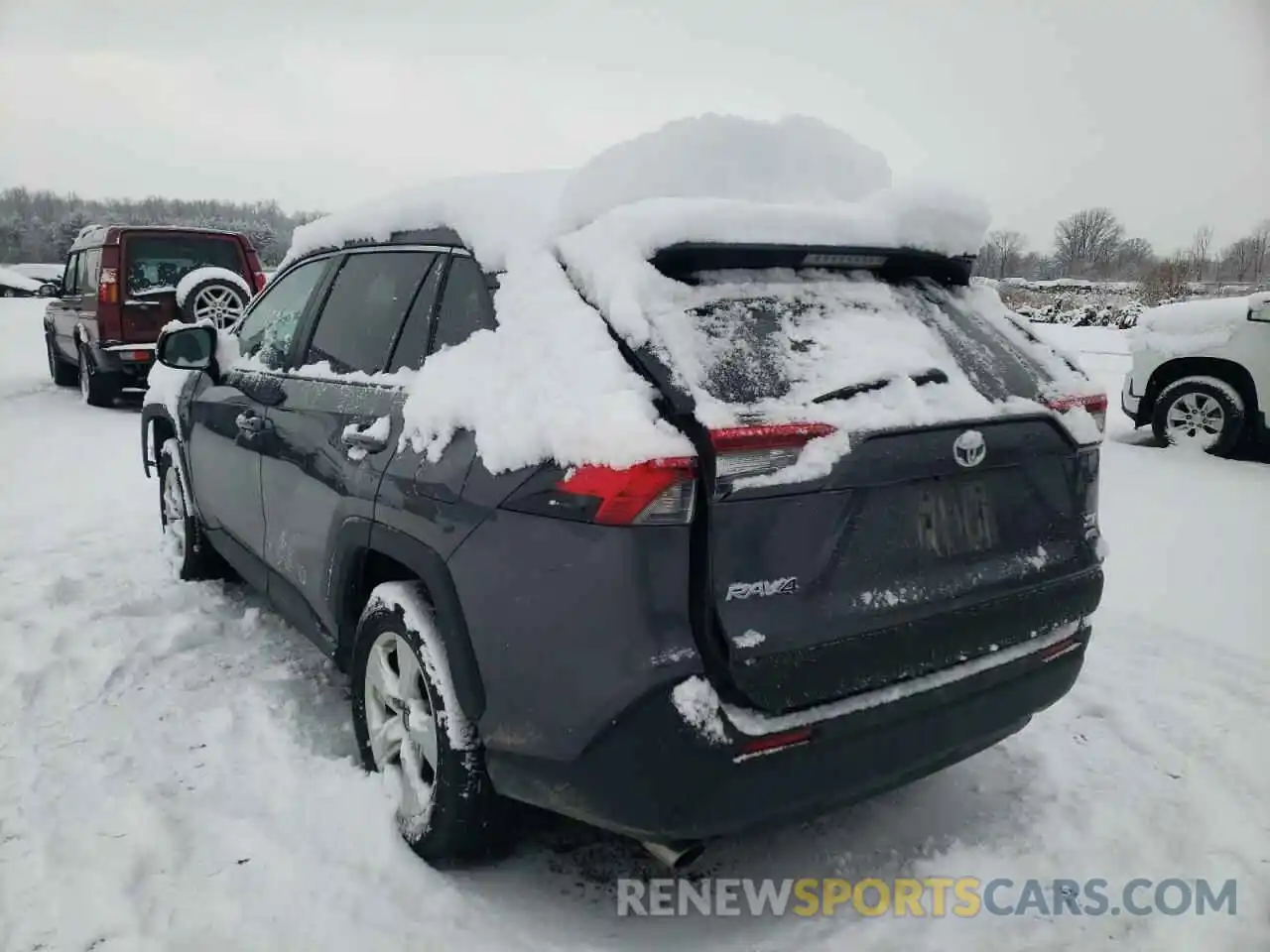 3 Photograph of a damaged car 2T3P1RFV3KC011528 TOYOTA RAV4 2019