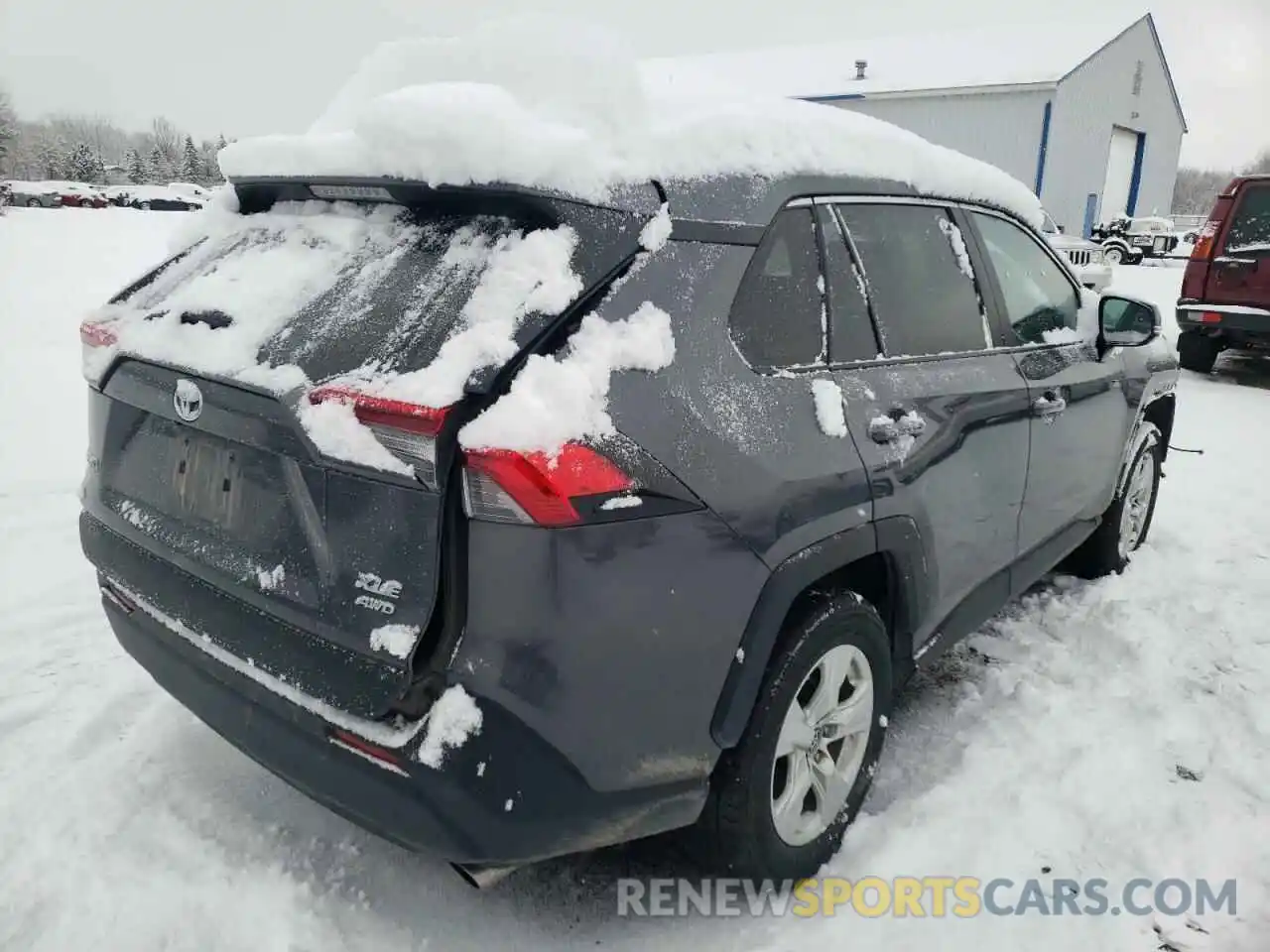 4 Photograph of a damaged car 2T3P1RFV3KC011528 TOYOTA RAV4 2019