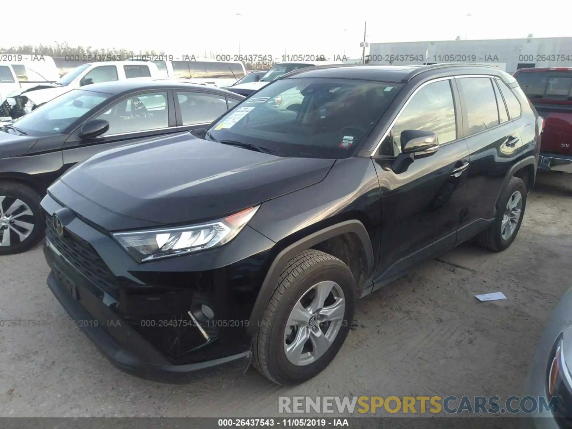 2 Фотография поврежденного автомобиля 2T3P1RFV3KC012551 TOYOTA RAV4 2019