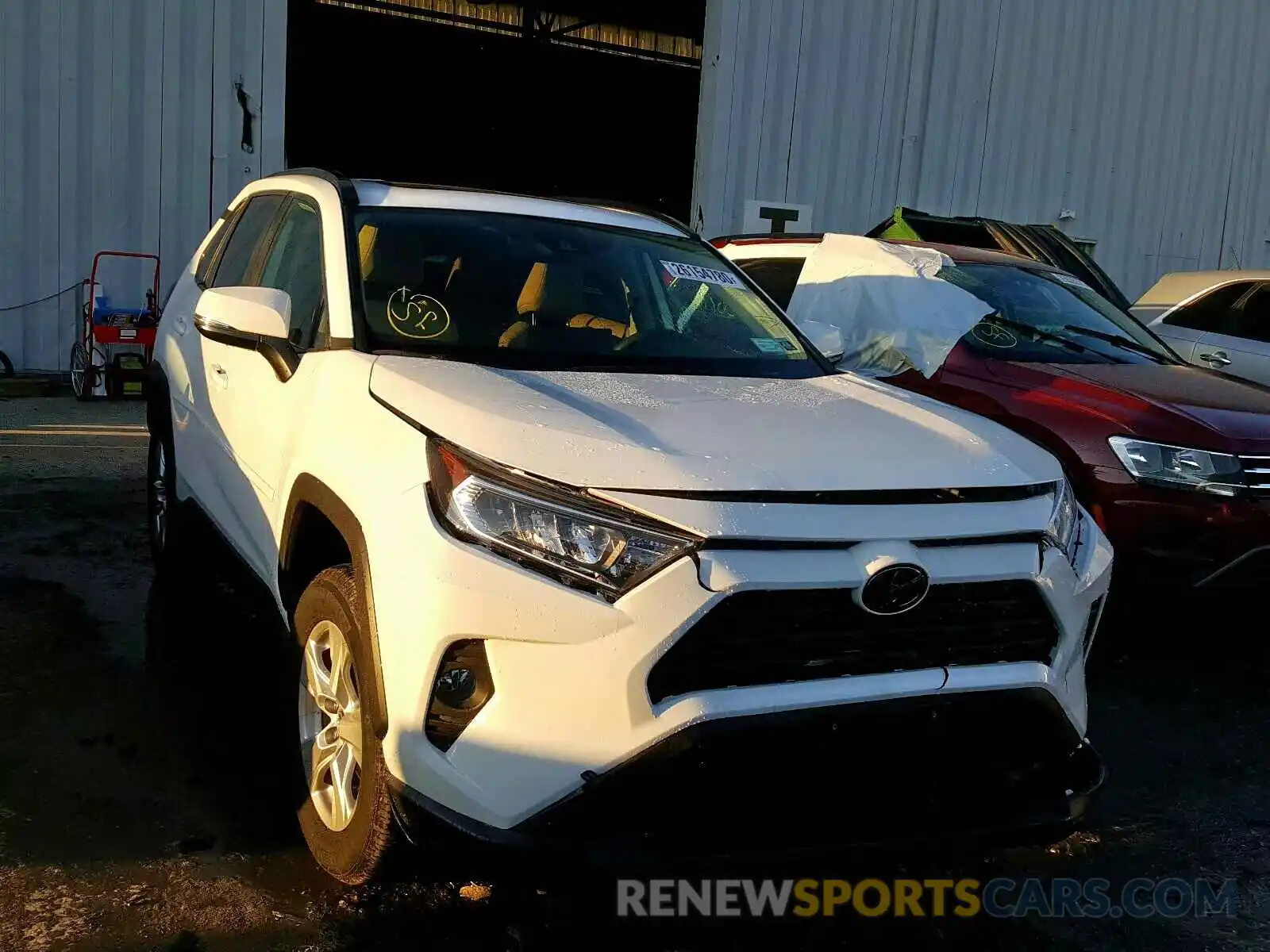 1 Photograph of a damaged car 2T3P1RFV3KC019080 TOYOTA RAV4 2019