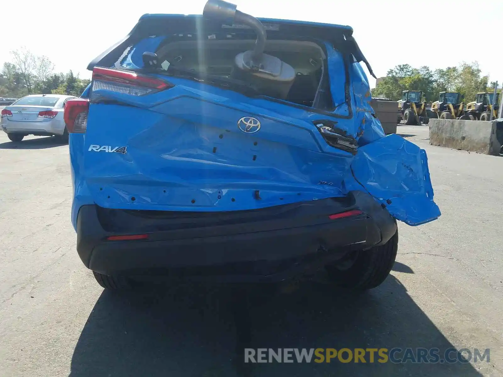 9 Photograph of a damaged car 2T3P1RFV3KC027096 TOYOTA RAV4 2019