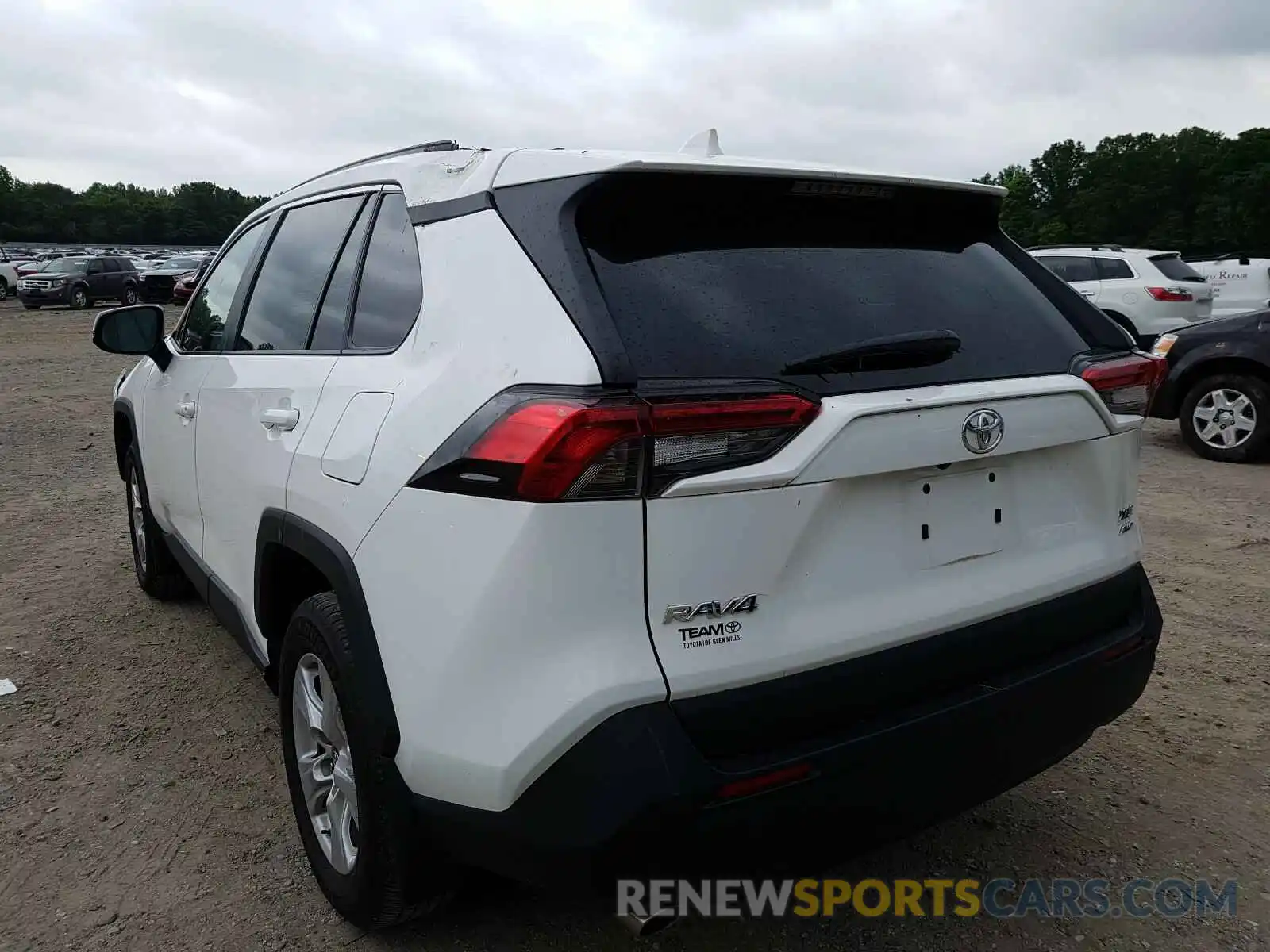 3 Photograph of a damaged car 2T3P1RFV3KC037577 TOYOTA RAV4 2019