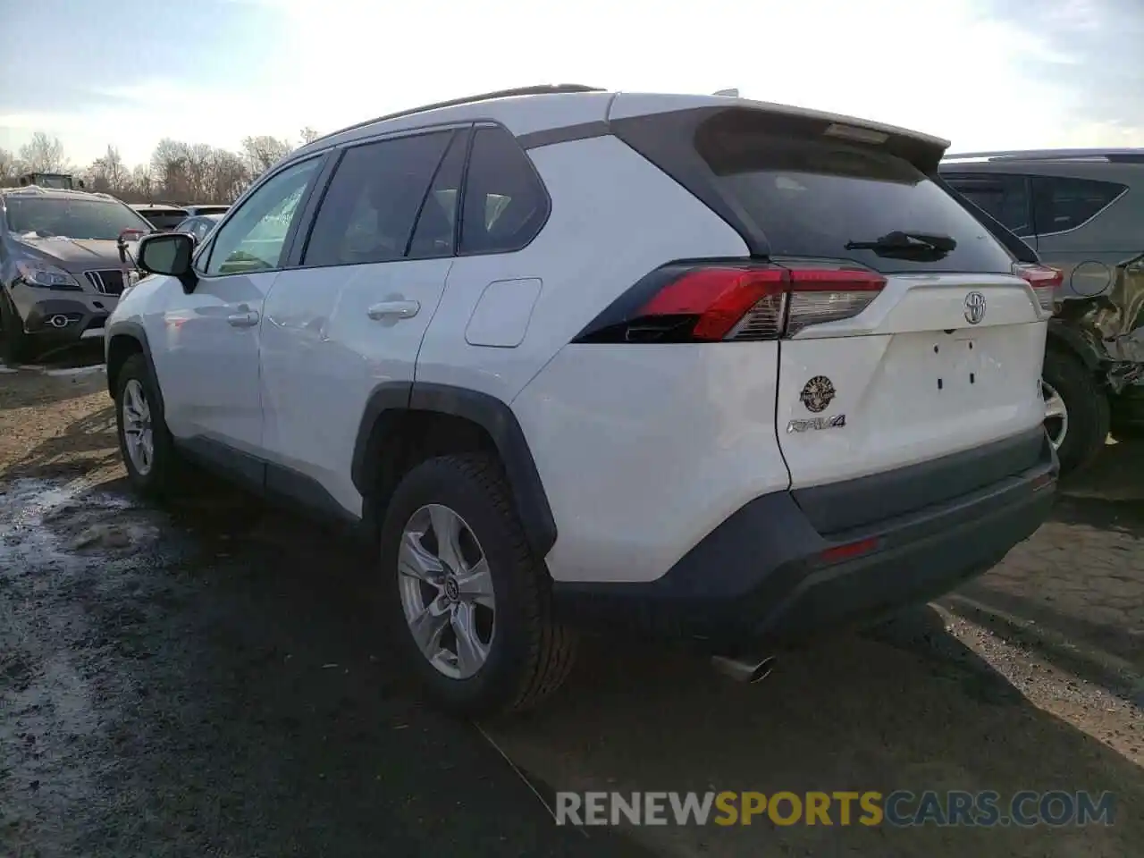 3 Photograph of a damaged car 2T3P1RFV3KW003590 TOYOTA RAV4 2019