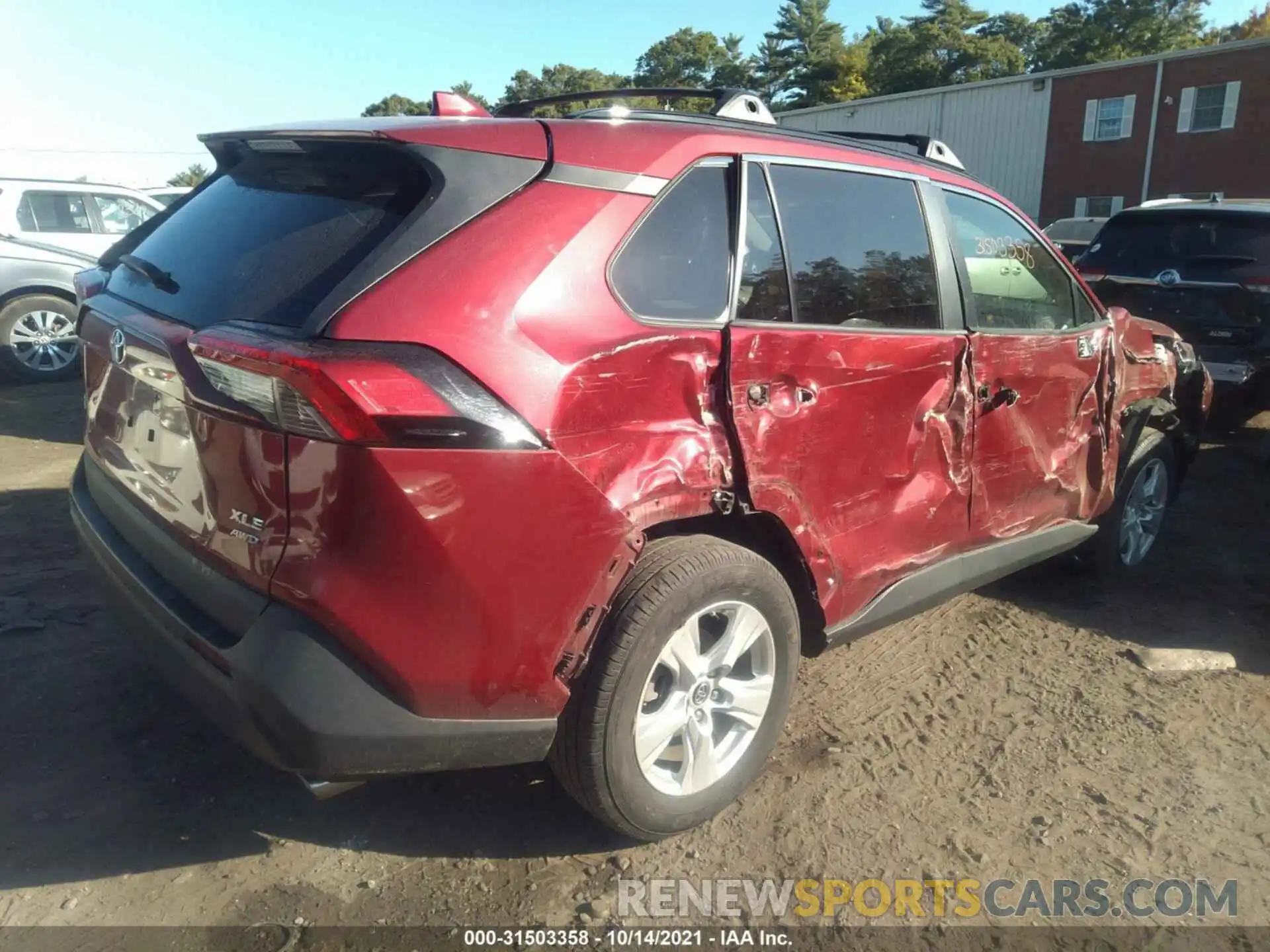 4 Photograph of a damaged car 2T3P1RFV3KW006392 TOYOTA RAV4 2019