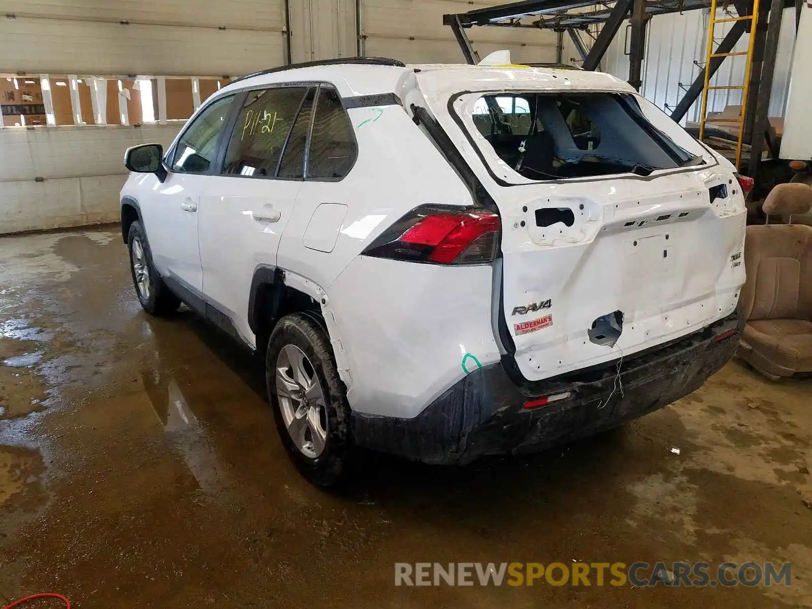 3 Photograph of a damaged car 2T3P1RFV3KW017005 TOYOTA RAV4 2019