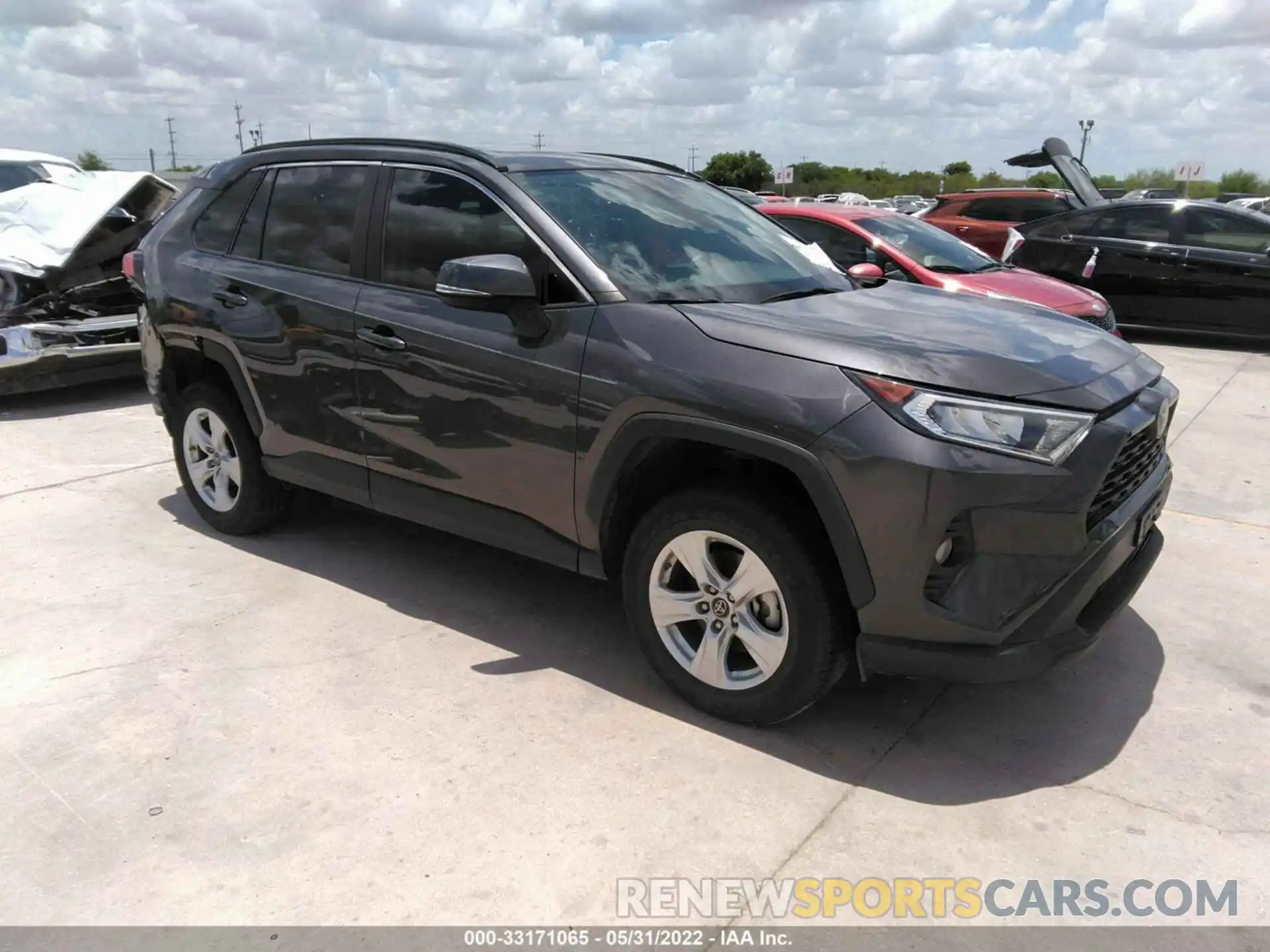 1 Photograph of a damaged car 2T3P1RFV3KW024360 TOYOTA RAV4 2019