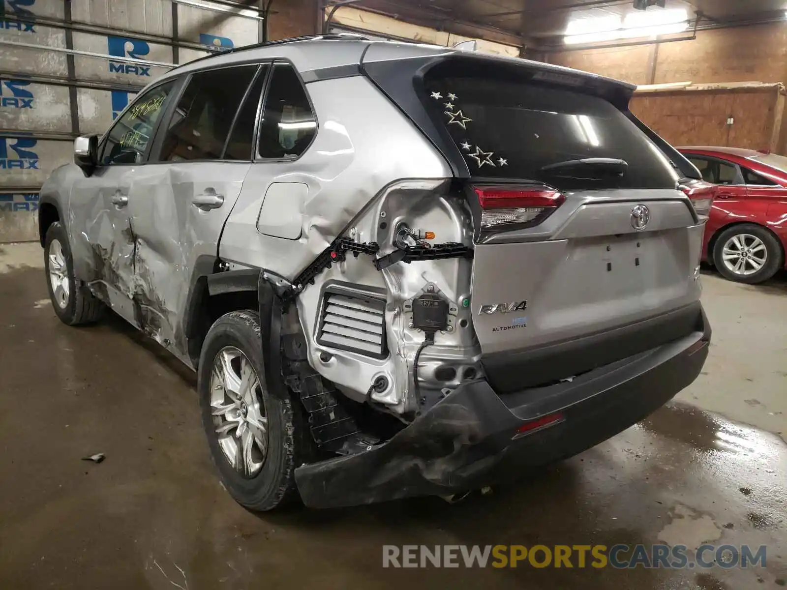 3 Photograph of a damaged car 2T3P1RFV3KW033088 TOYOTA RAV4 2019