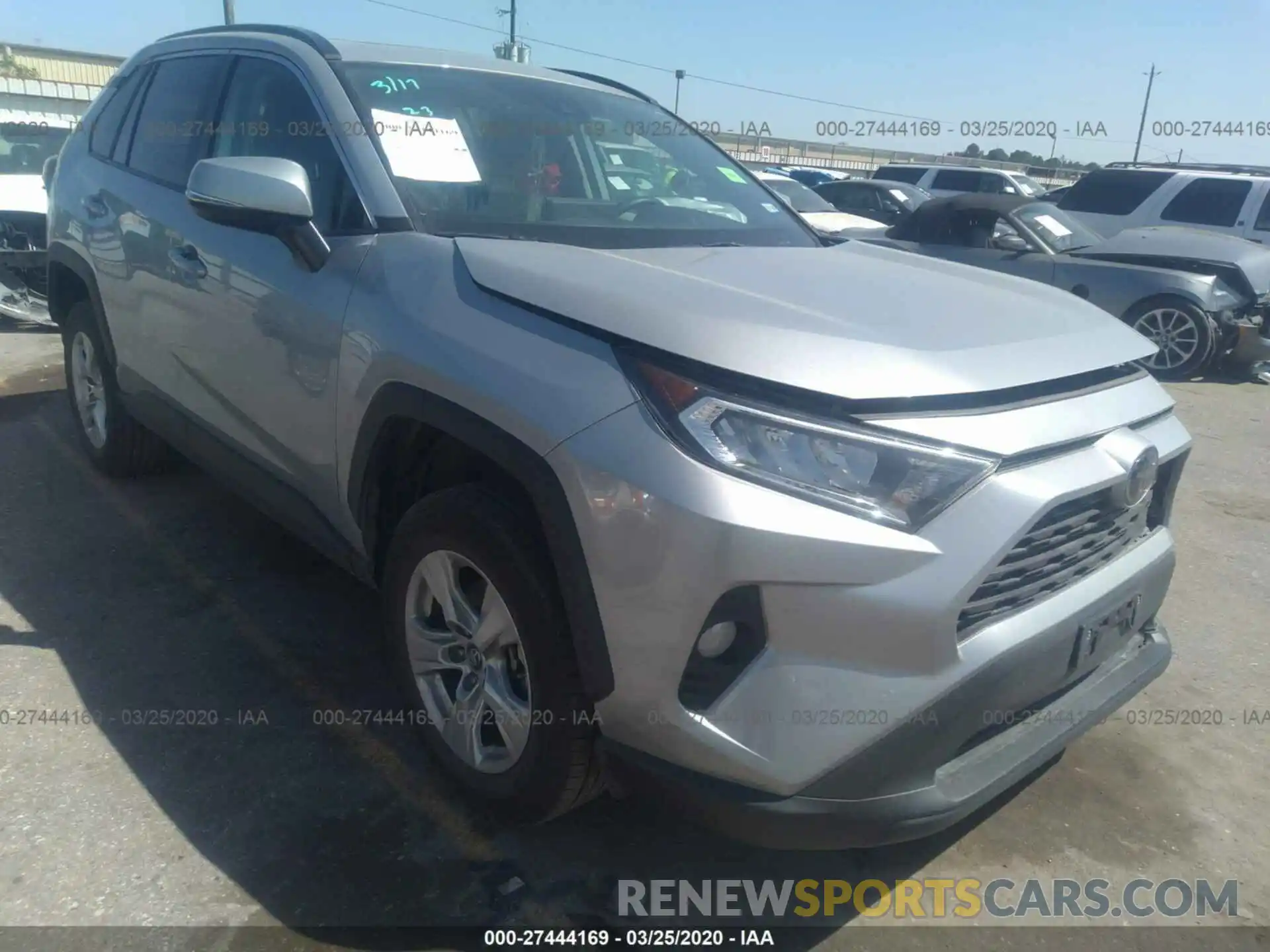 1 Фотография поврежденного автомобиля 2T3P1RFV3KW043622 TOYOTA RAV4 2019