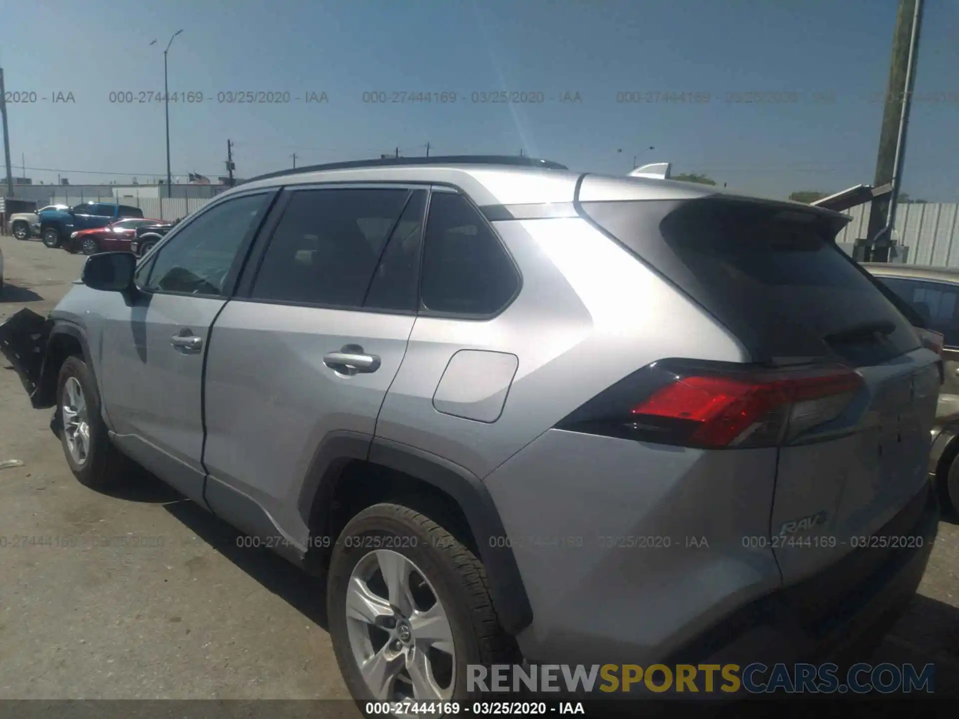 3 Photograph of a damaged car 2T3P1RFV3KW043622 TOYOTA RAV4 2019