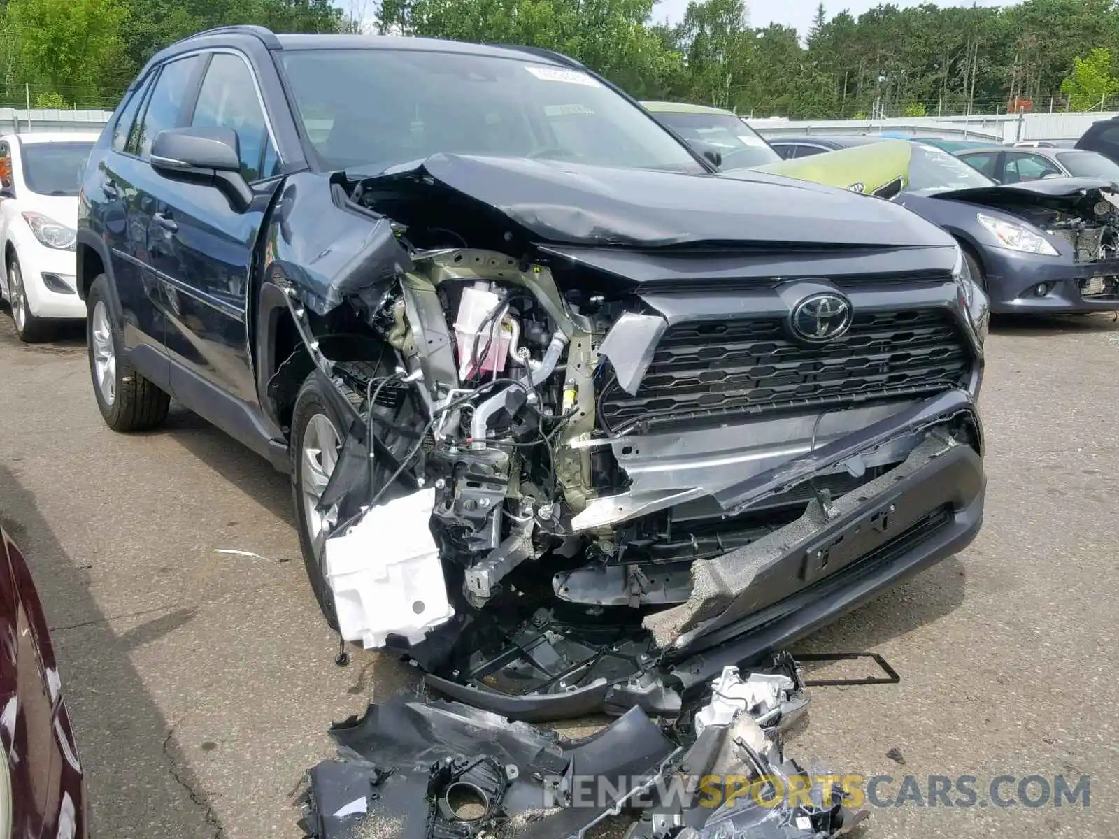 1 Photograph of a damaged car 2T3P1RFV3KW045533 TOYOTA RAV4 2019