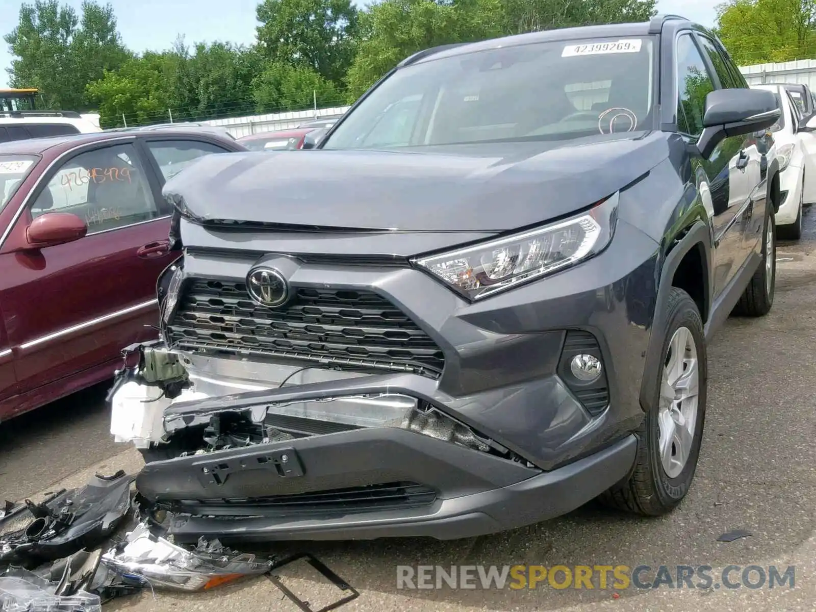 2 Photograph of a damaged car 2T3P1RFV3KW045533 TOYOTA RAV4 2019