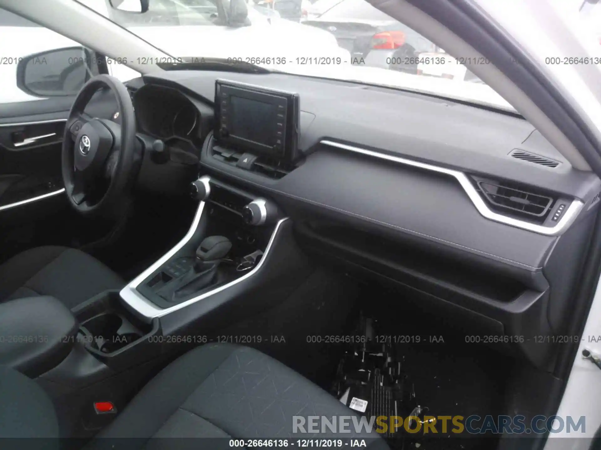 5 Фотография поврежденного автомобиля 2T3P1RFV3KW051574 TOYOTA RAV4 2019