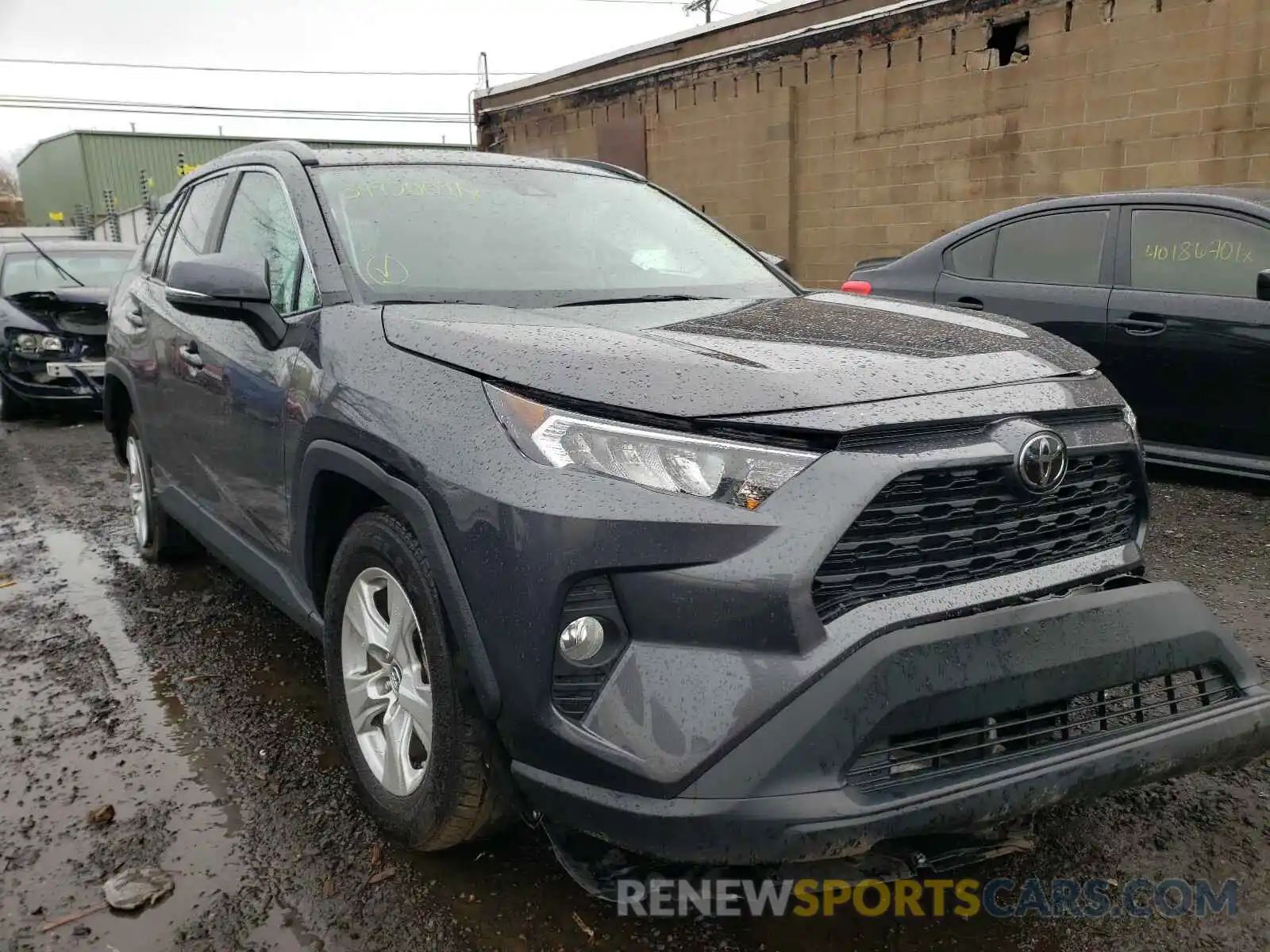 1 Photograph of a damaged car 2T3P1RFV3KW055561 TOYOTA RAV4 2019