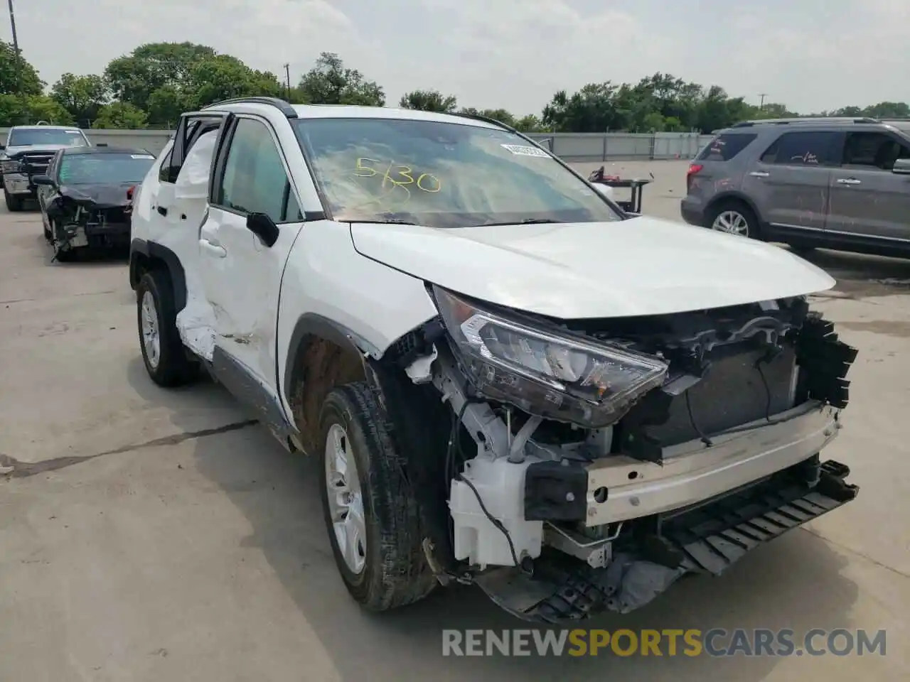 1 Photograph of a damaged car 2T3P1RFV3KW056371 TOYOTA RAV4 2019