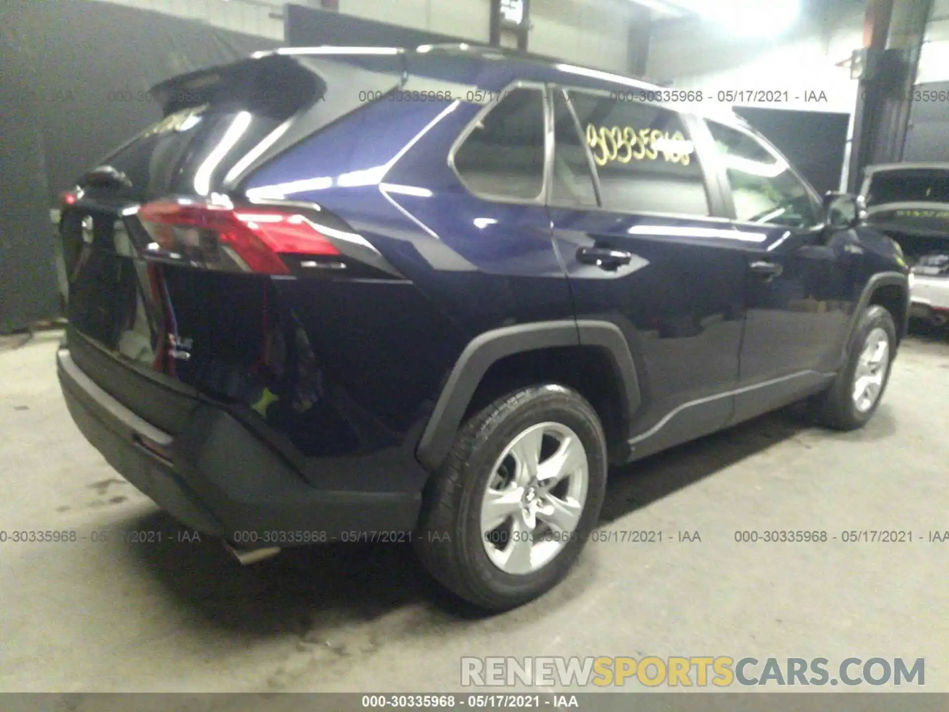 4 Photograph of a damaged car 2T3P1RFV3KW057830 TOYOTA RAV4 2019