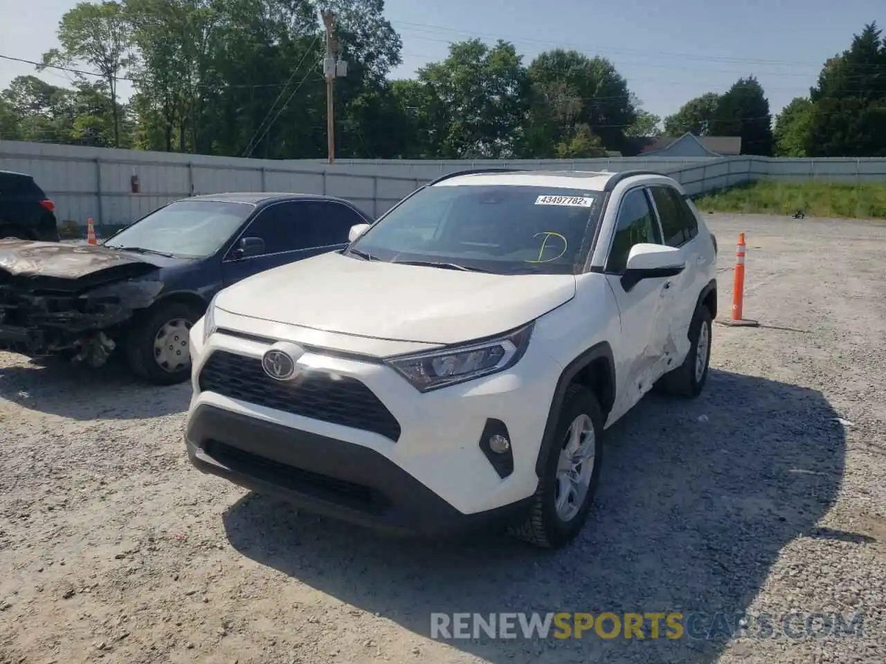 2 Photograph of a damaged car 2T3P1RFV3KW059724 TOYOTA RAV4 2019