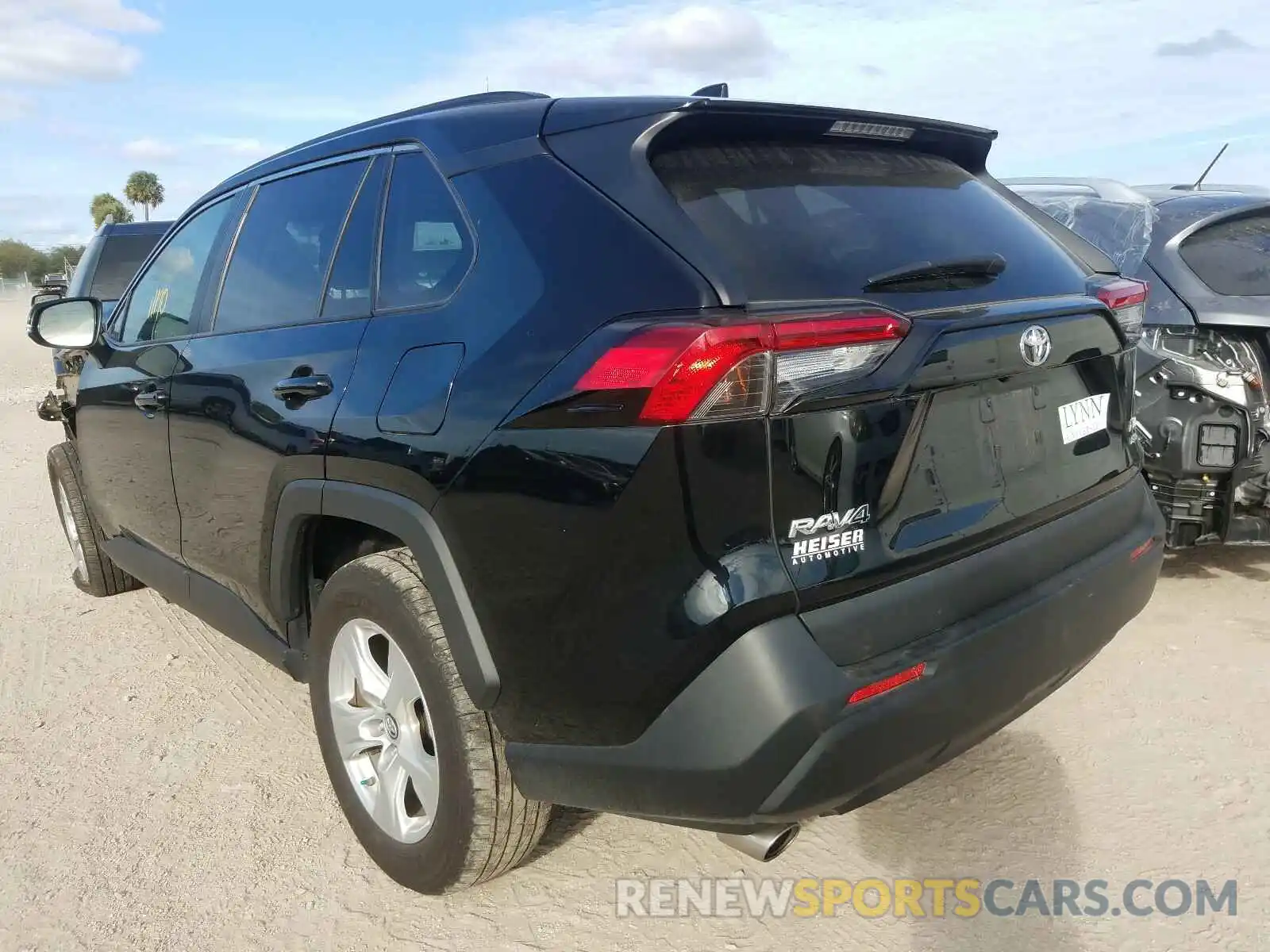 3 Photograph of a damaged car 2T3P1RFV3KW070769 TOYOTA RAV4 2019