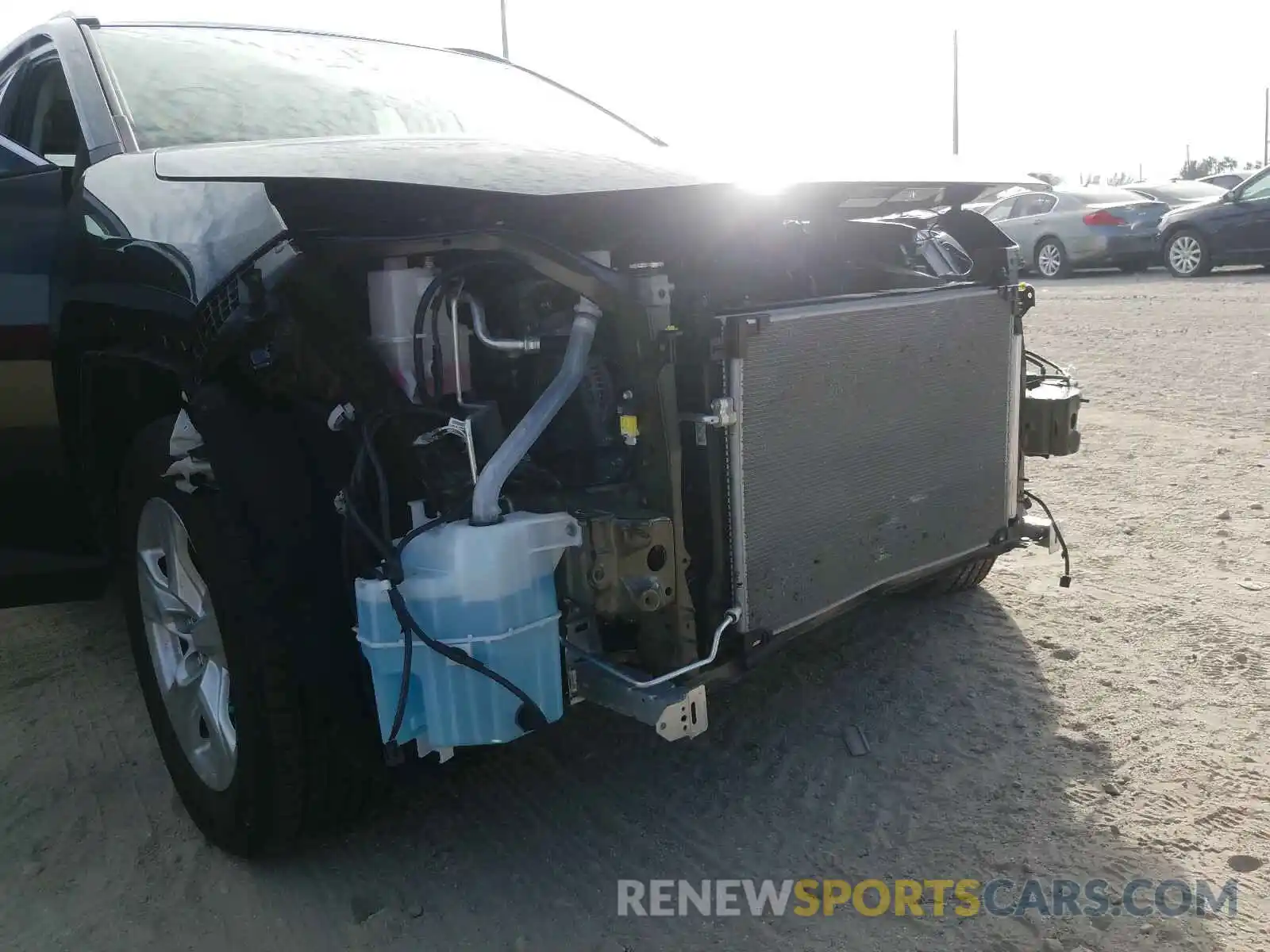 9 Photograph of a damaged car 2T3P1RFV3KW070769 TOYOTA RAV4 2019