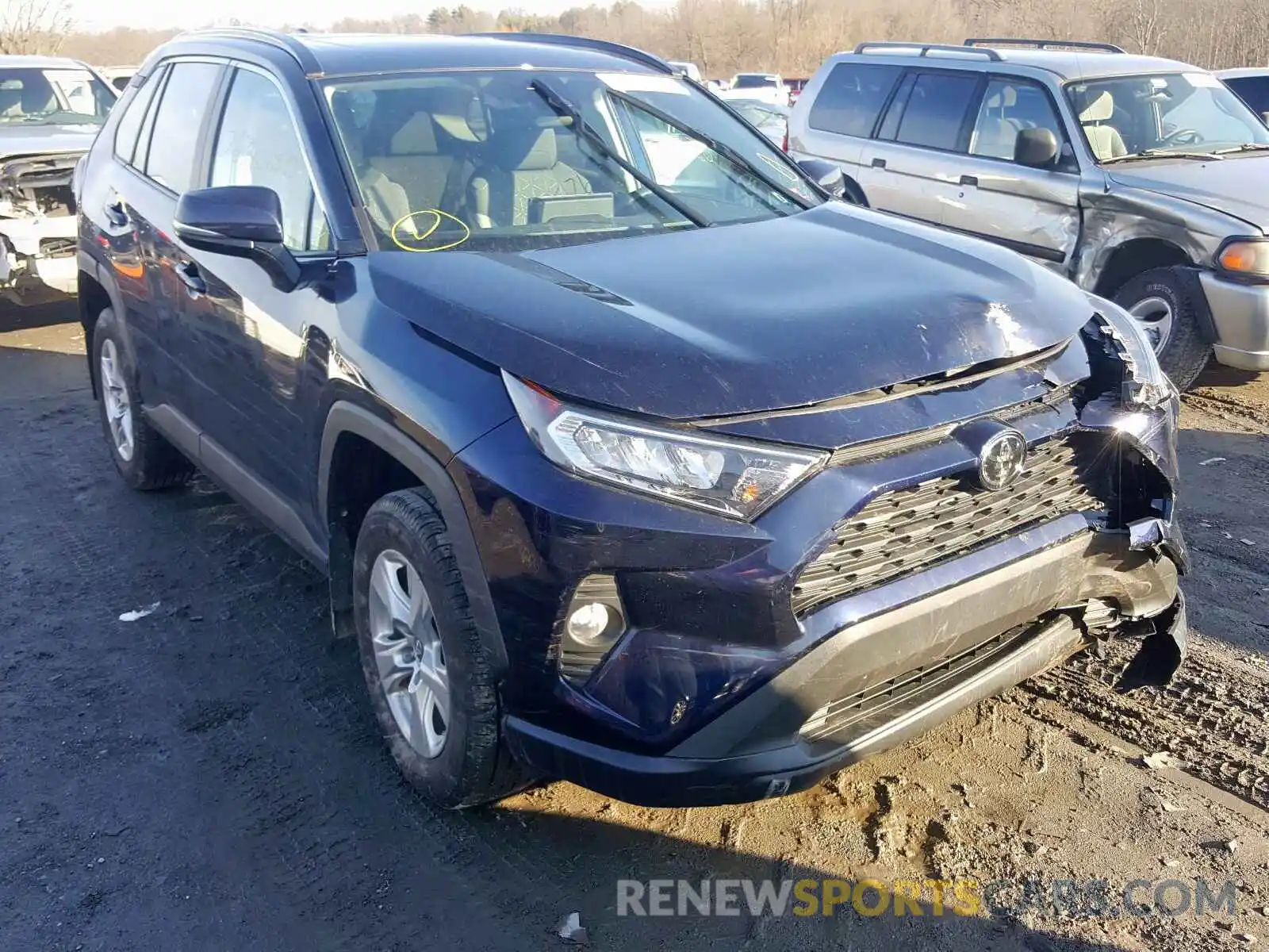 1 Фотография поврежденного автомобиля 2T3P1RFV3KW075616 TOYOTA RAV4 2019