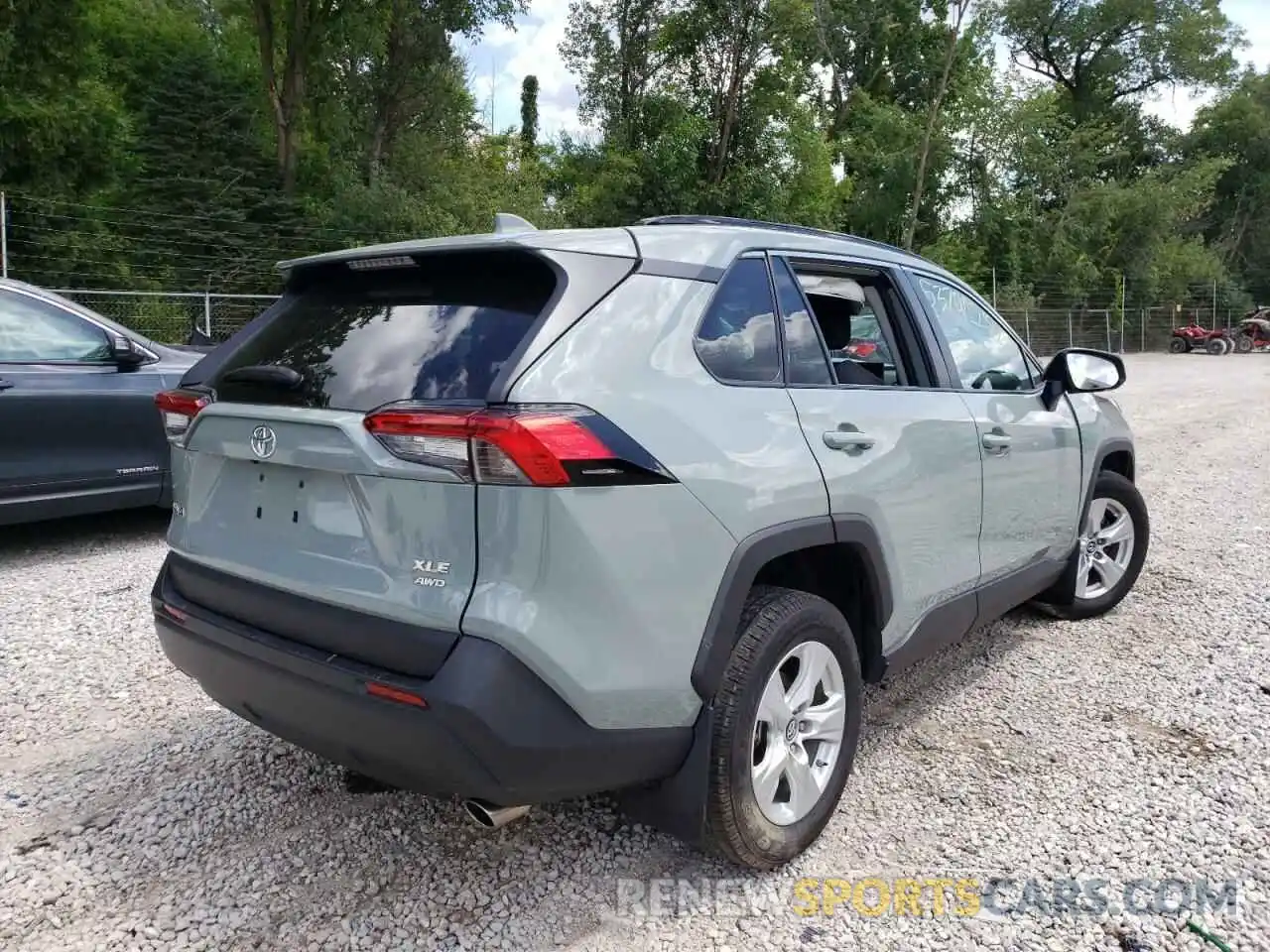 4 Photograph of a damaged car 2T3P1RFV3KW077592 TOYOTA RAV4 2019